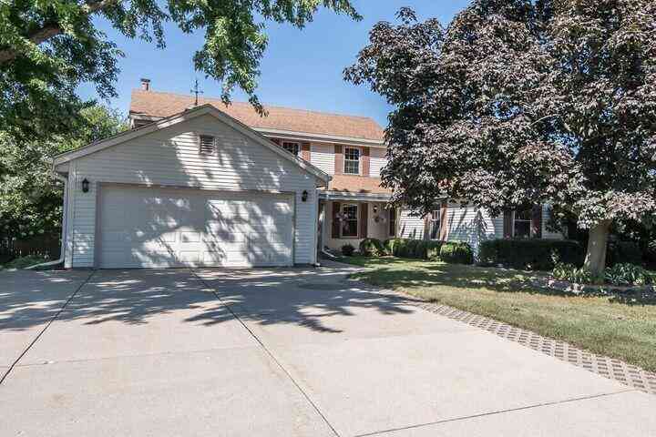 Multifamily For Rent - 1055 S Imperial<br/> Hartland, WI 53029