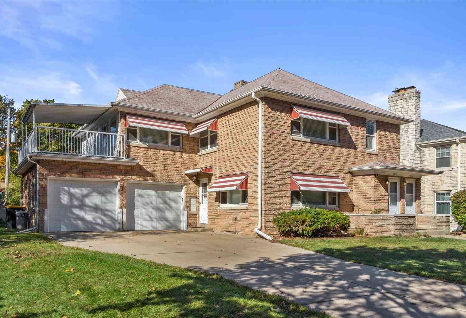 Multifamily For Rent - 8748 Parkview<br/> Wauwatosa, WI 53226