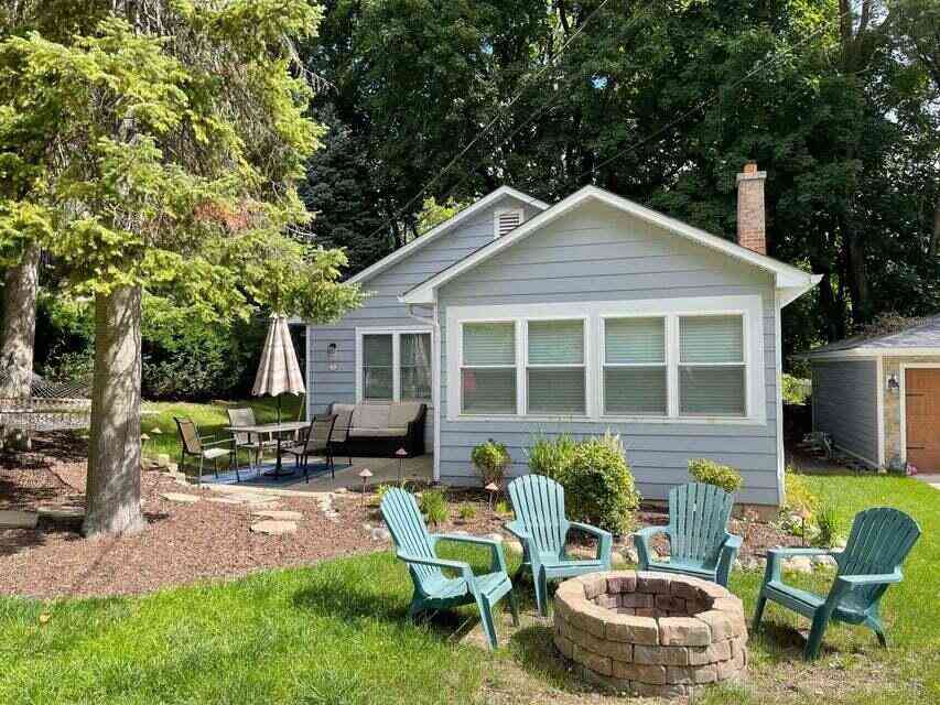 Multifamily For Rent - 3 Geneva<br/> Fontana, WI 53125