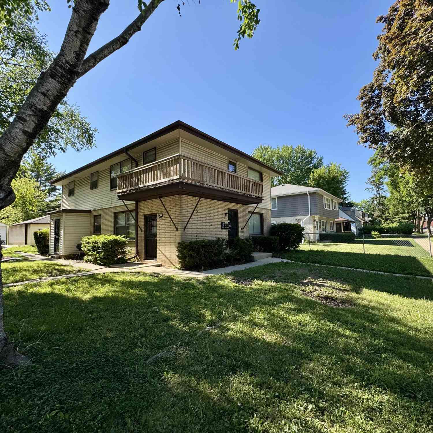 Multifamily For Rent - 5905 N 66th #LOWER<br/> Milwaukee, WI 53218