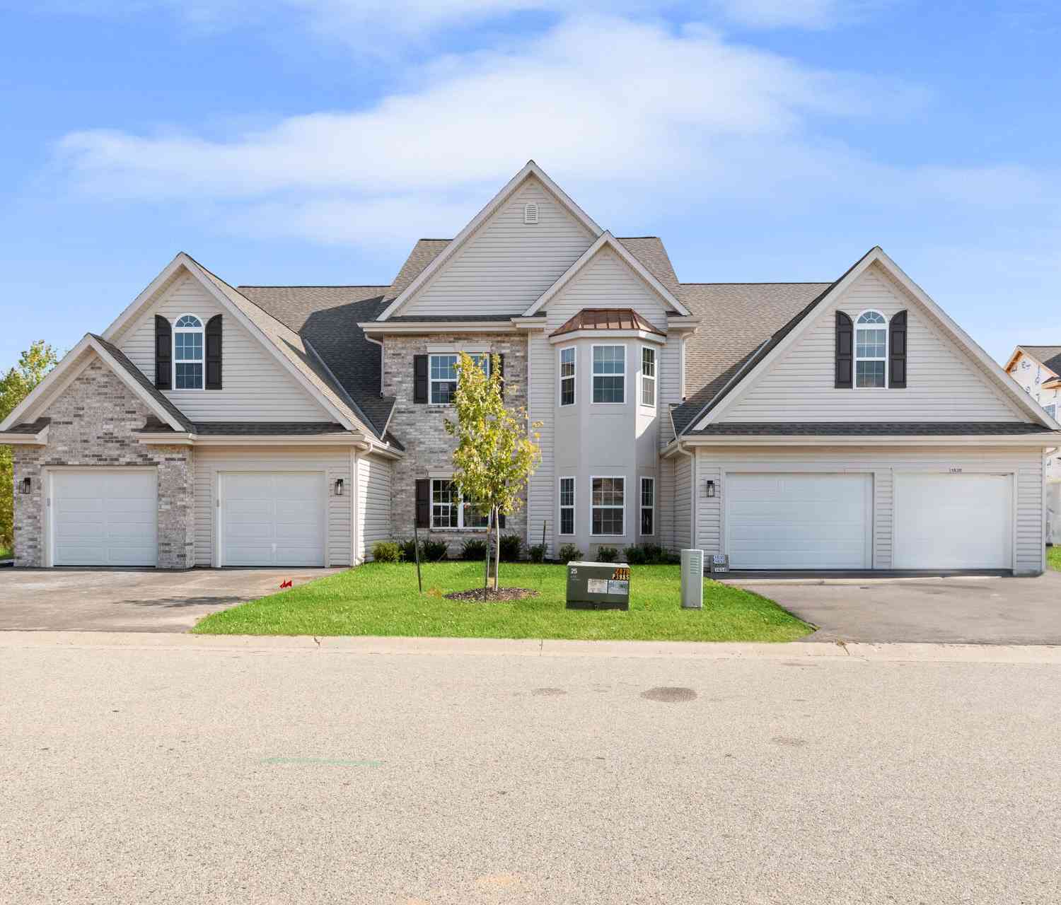 Multifamily For Rent - 1872 Woodland #433-2<br/> Washington County, Slinger, WI 53086