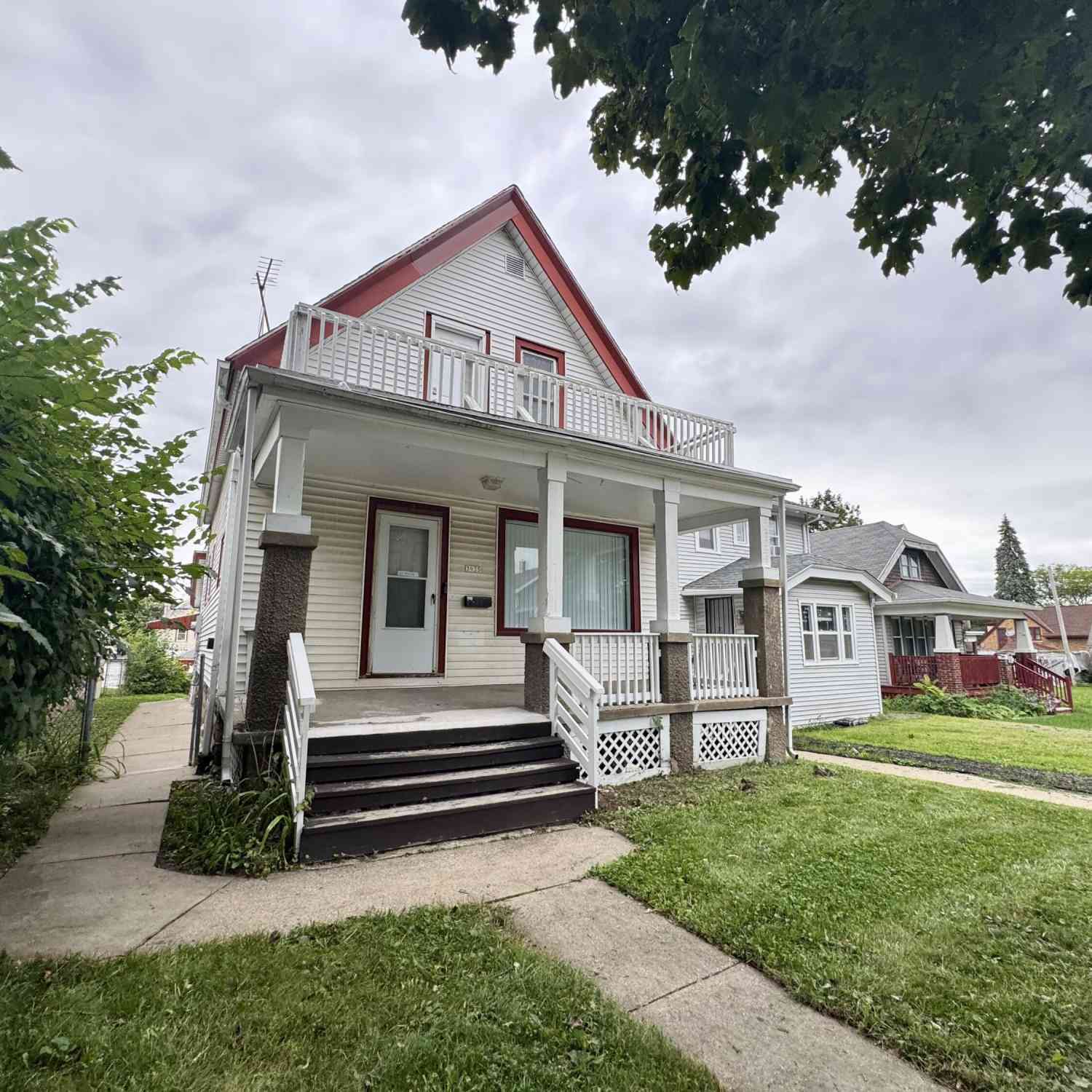 Multifamily For Rent - 3935A N 13th #UPPER<br/> Milwaukee, WI 53206