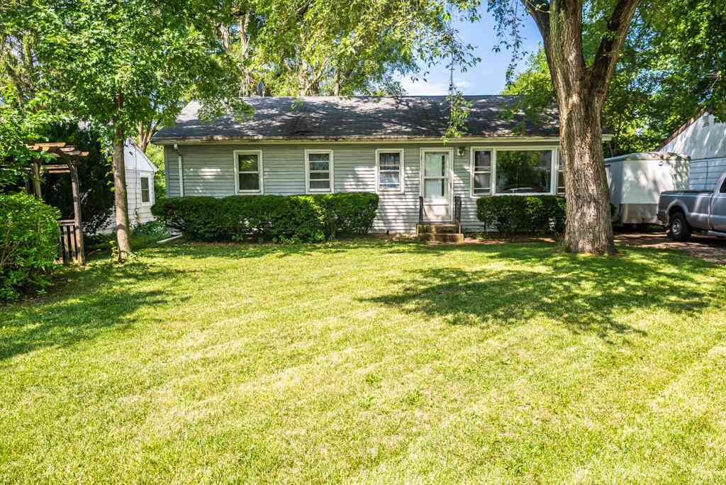 Homes Sold - 246 Maplewood<br/> Lake County, Antioch, IL 60002