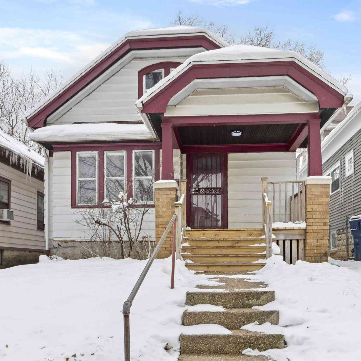 Homes For Sale - 2415 N 53rd<br/> Milwaukee, WI 53210