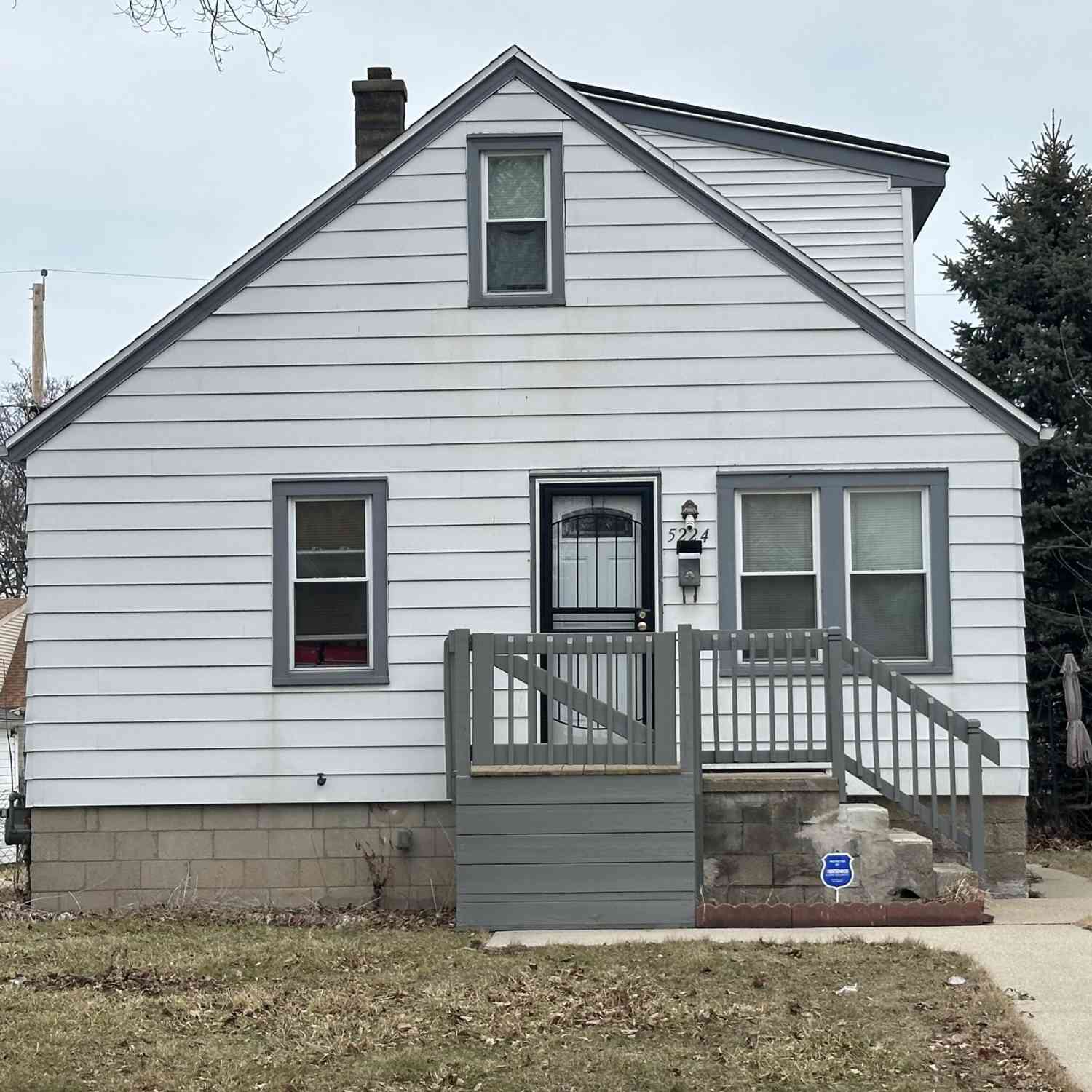 Homes For Sale - 5224 N 47th<br/> Milwaukee, WI 53218
