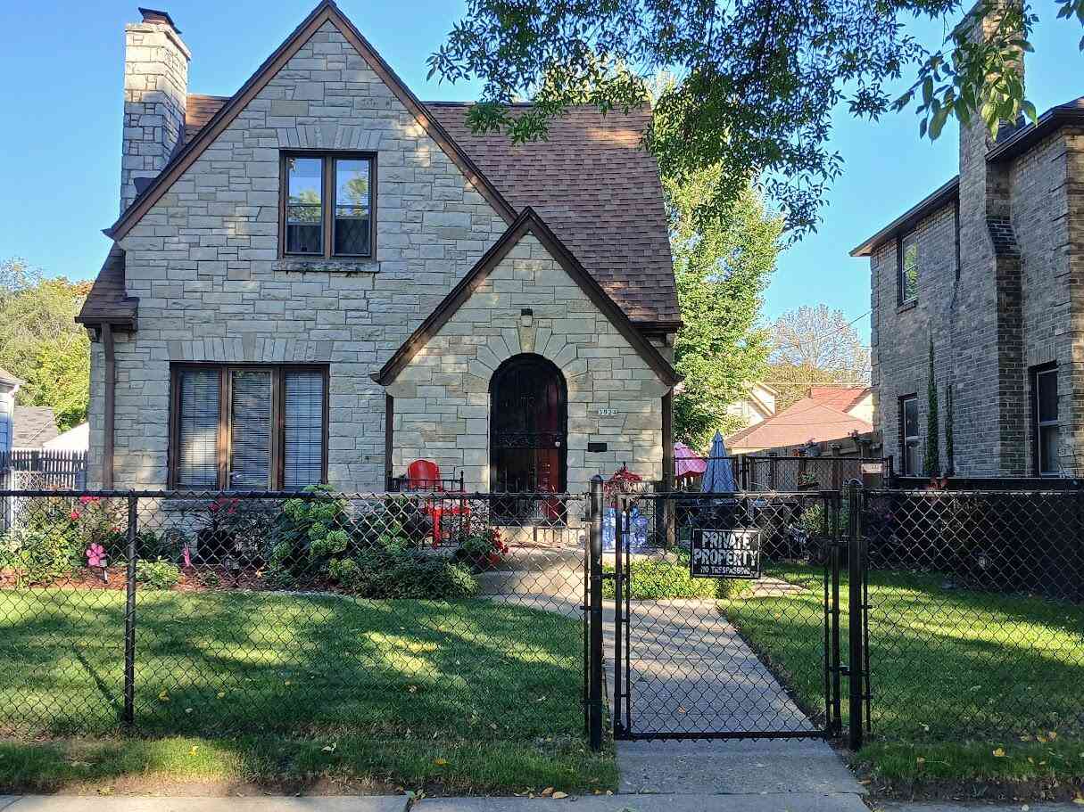 Homes For Sale - 3924 N 37th<br/> Milwaukee, WI 53216
