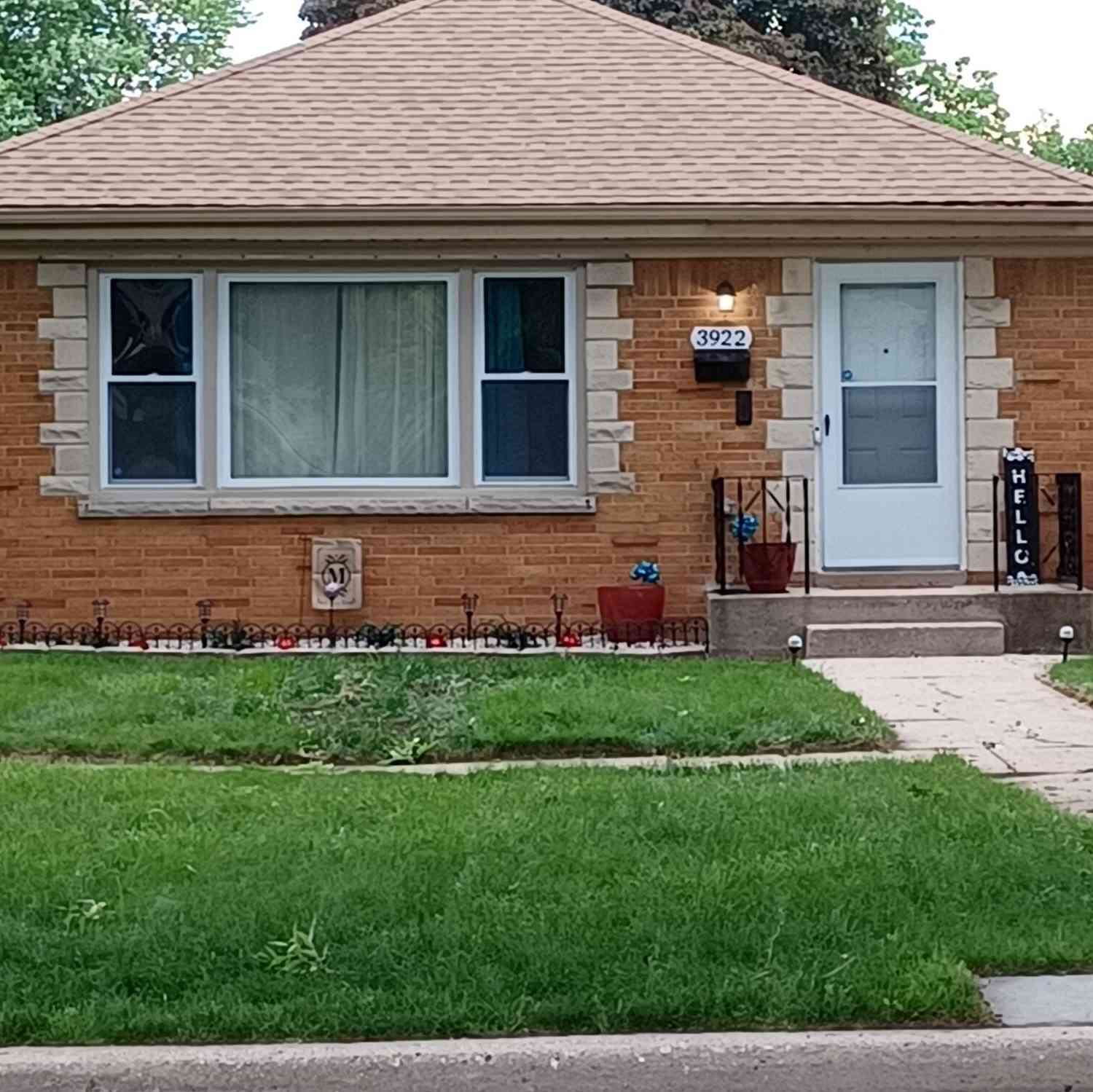 Homes For Sale - 3922 N 80th<br/> Milwaukee, WI 53222