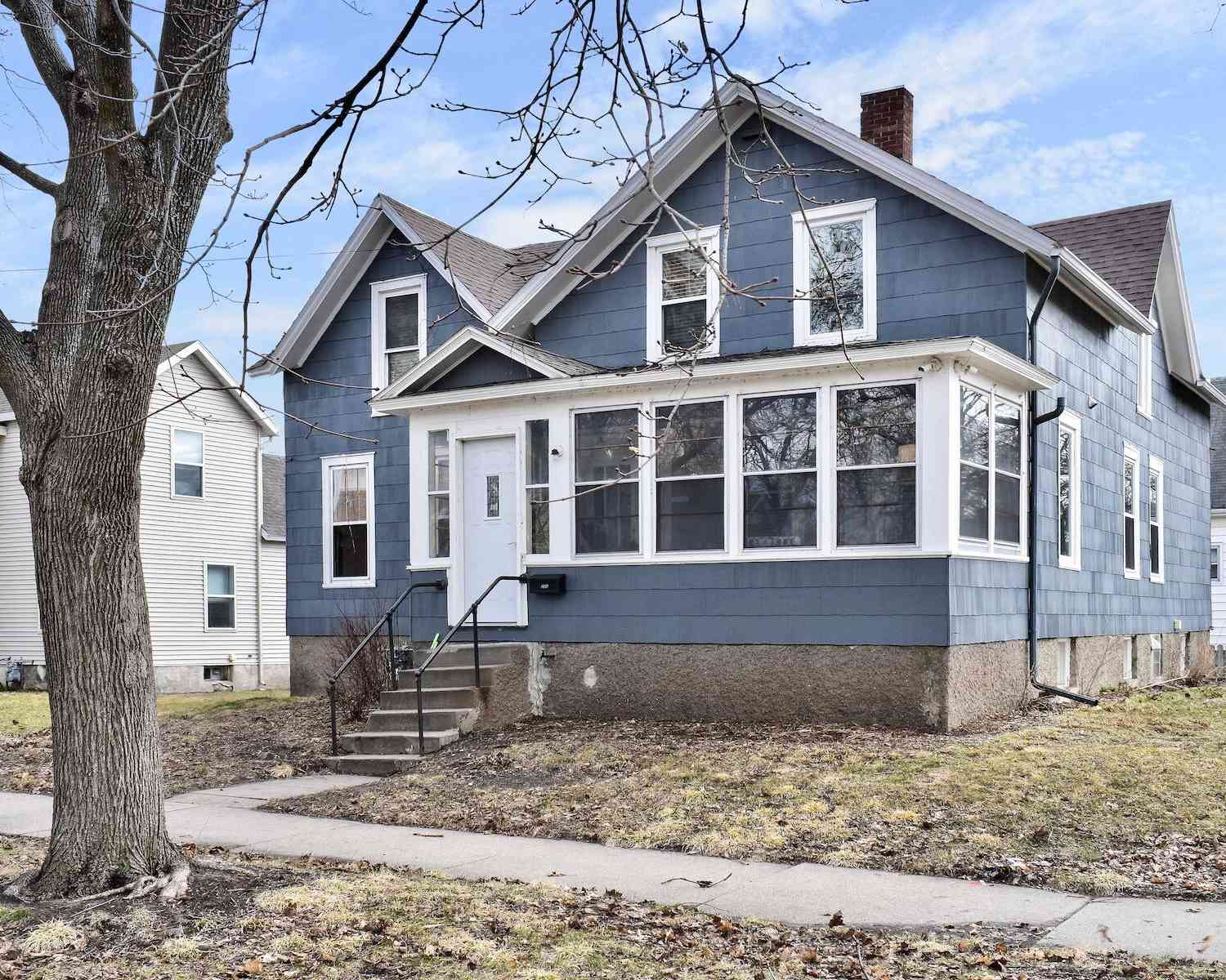 Homes For Sale - 226 Market<br/> Winona County, Winona, MN 55987