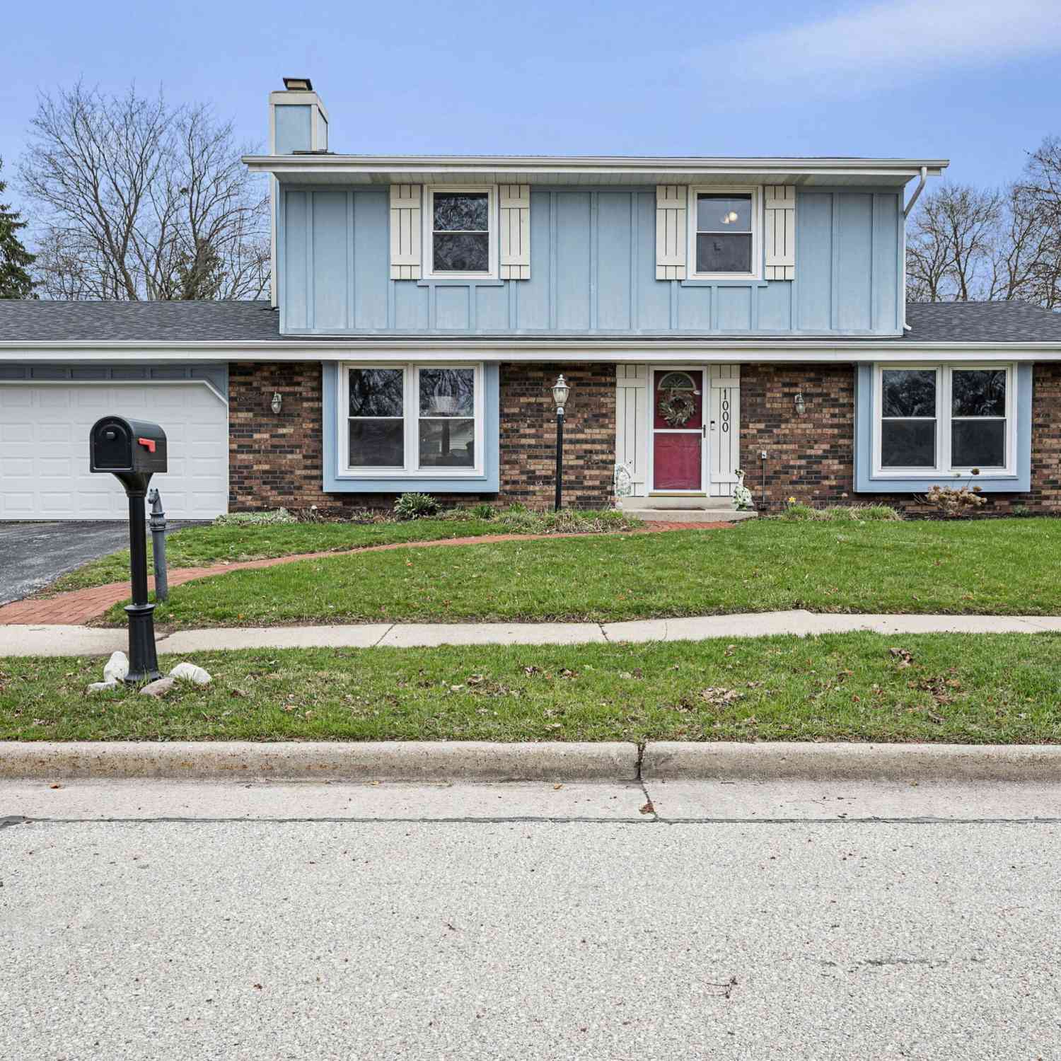 Homes For Sale - 1000 School<br/> Waukesha, WI 53189