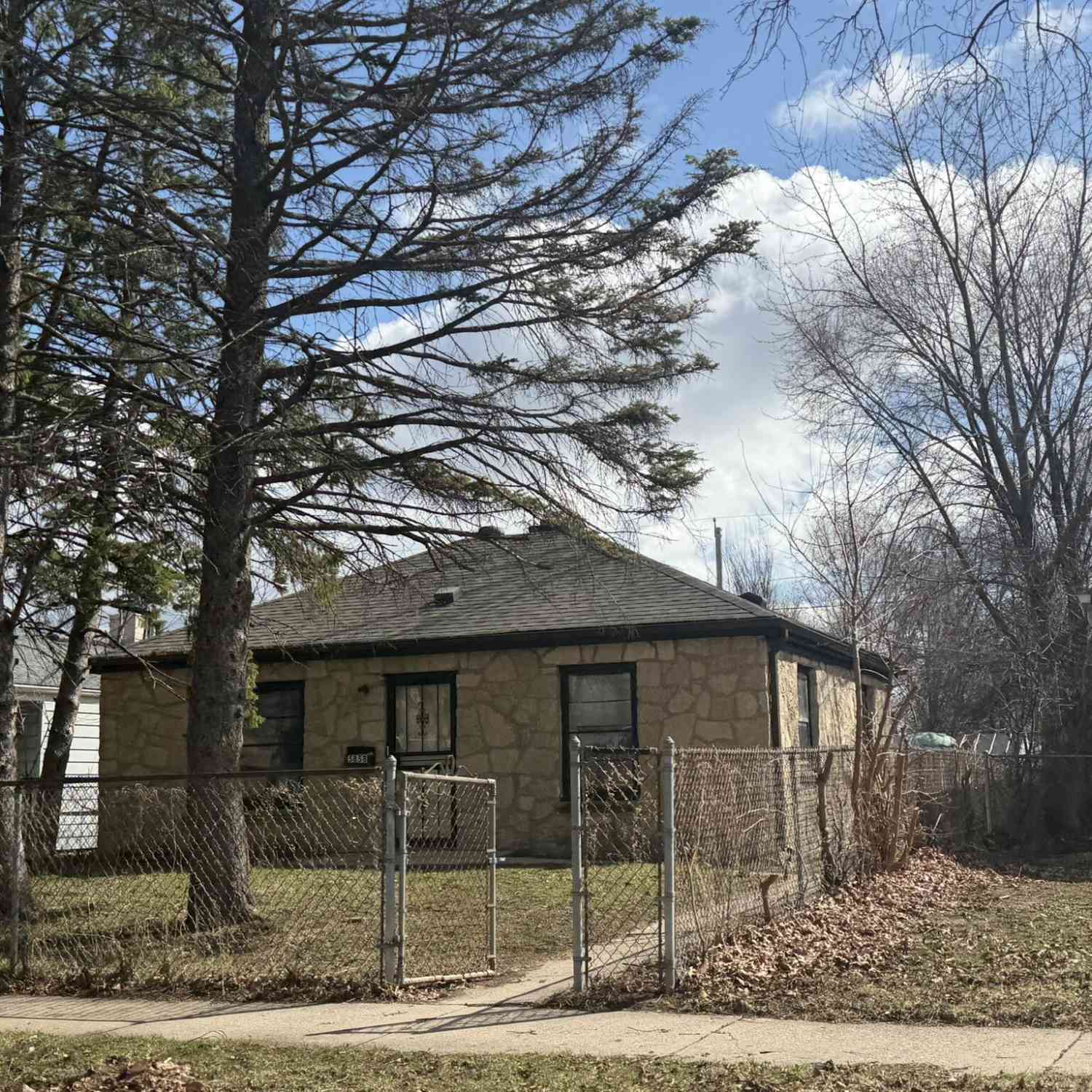 Homes For Sale - 5858 N 80th<br/> Milwaukee, WI 53218