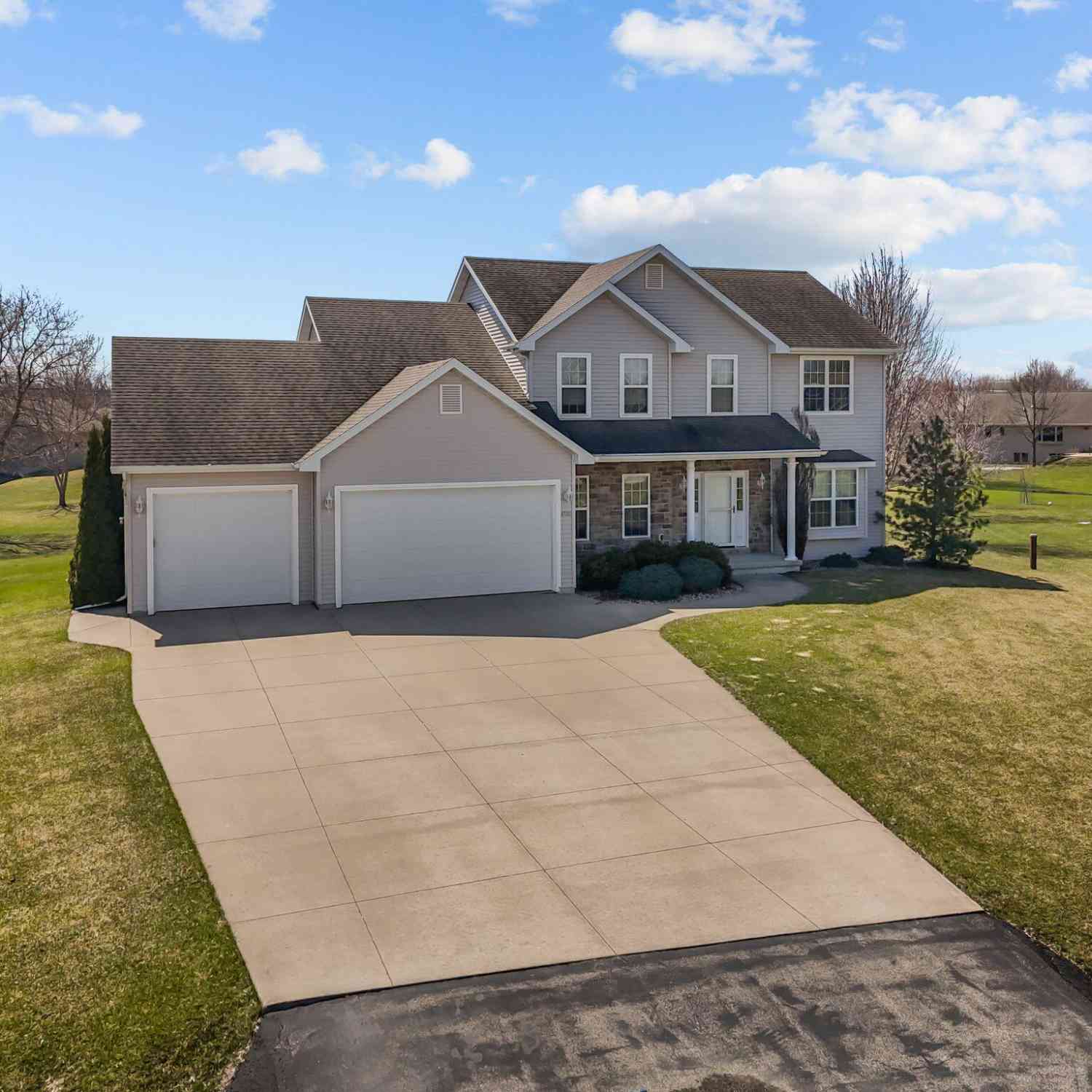 Homes For Sale - 1290 Pemmican<br/> Winnebago County, Neenah, WI 54956