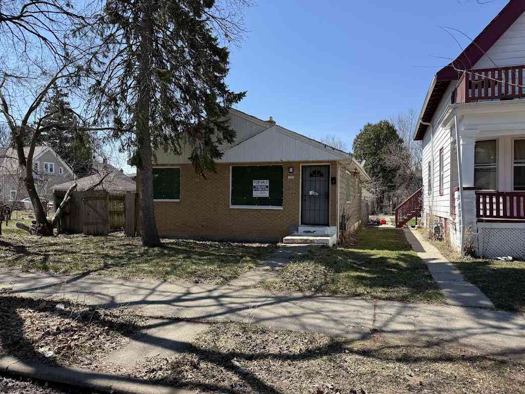 Homes For Sale - 3723 N 17th #3725<br/> Milwaukee, WI 53206
