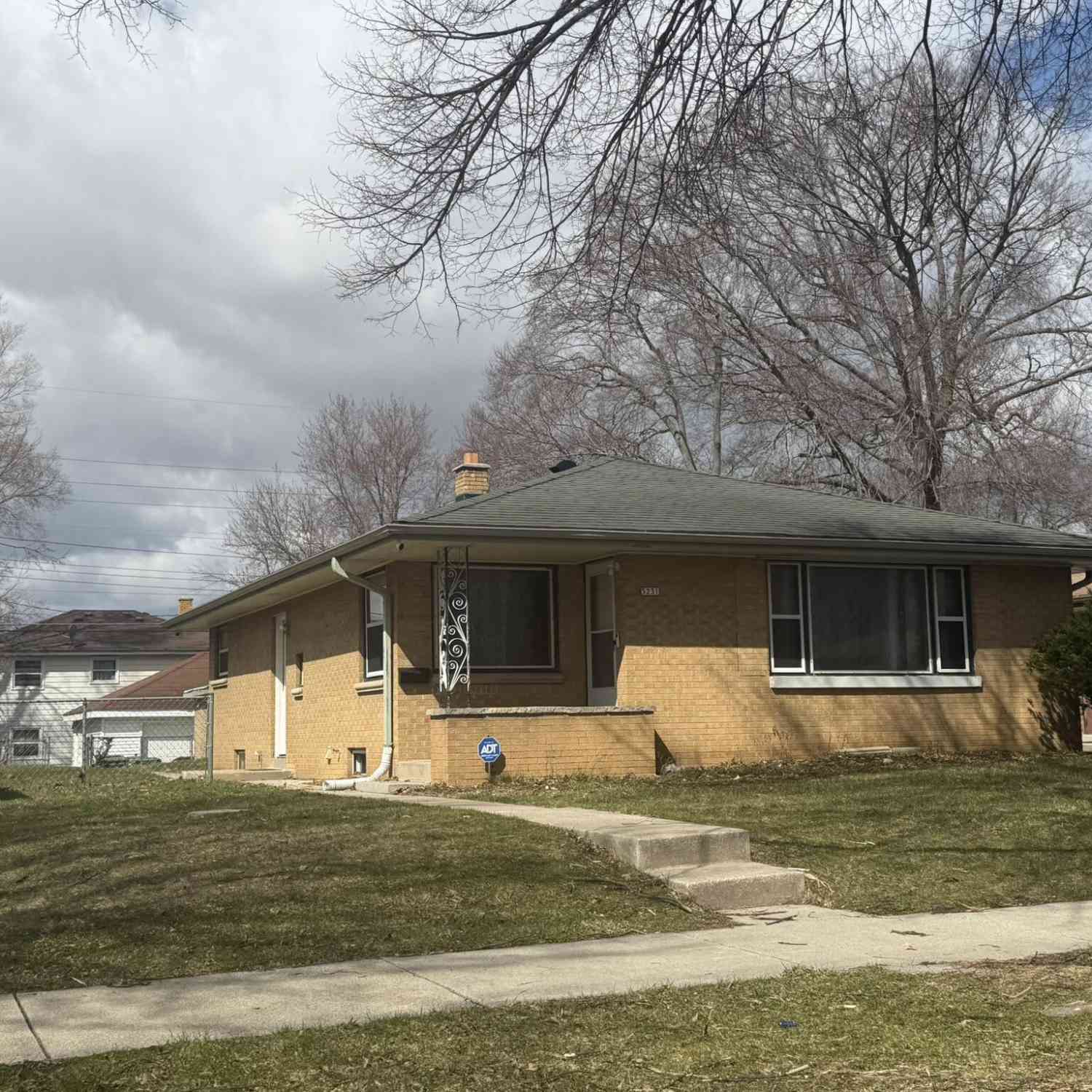 Homes For Sale - 5231 N 83rd<br/> Milwaukee, WI 53218