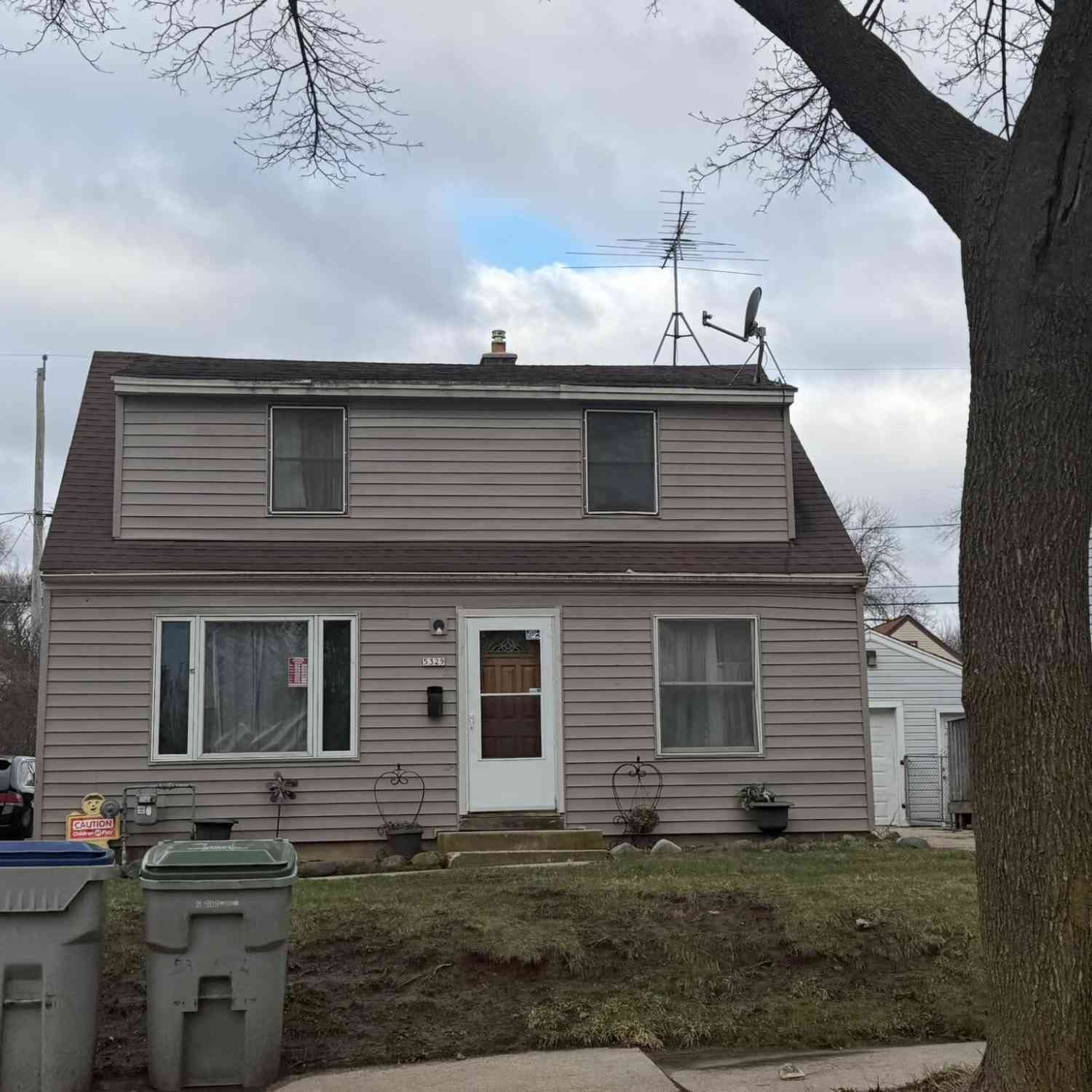 Homes For Sale - 5329 N 51st<br/> Milwaukee, WI 53218