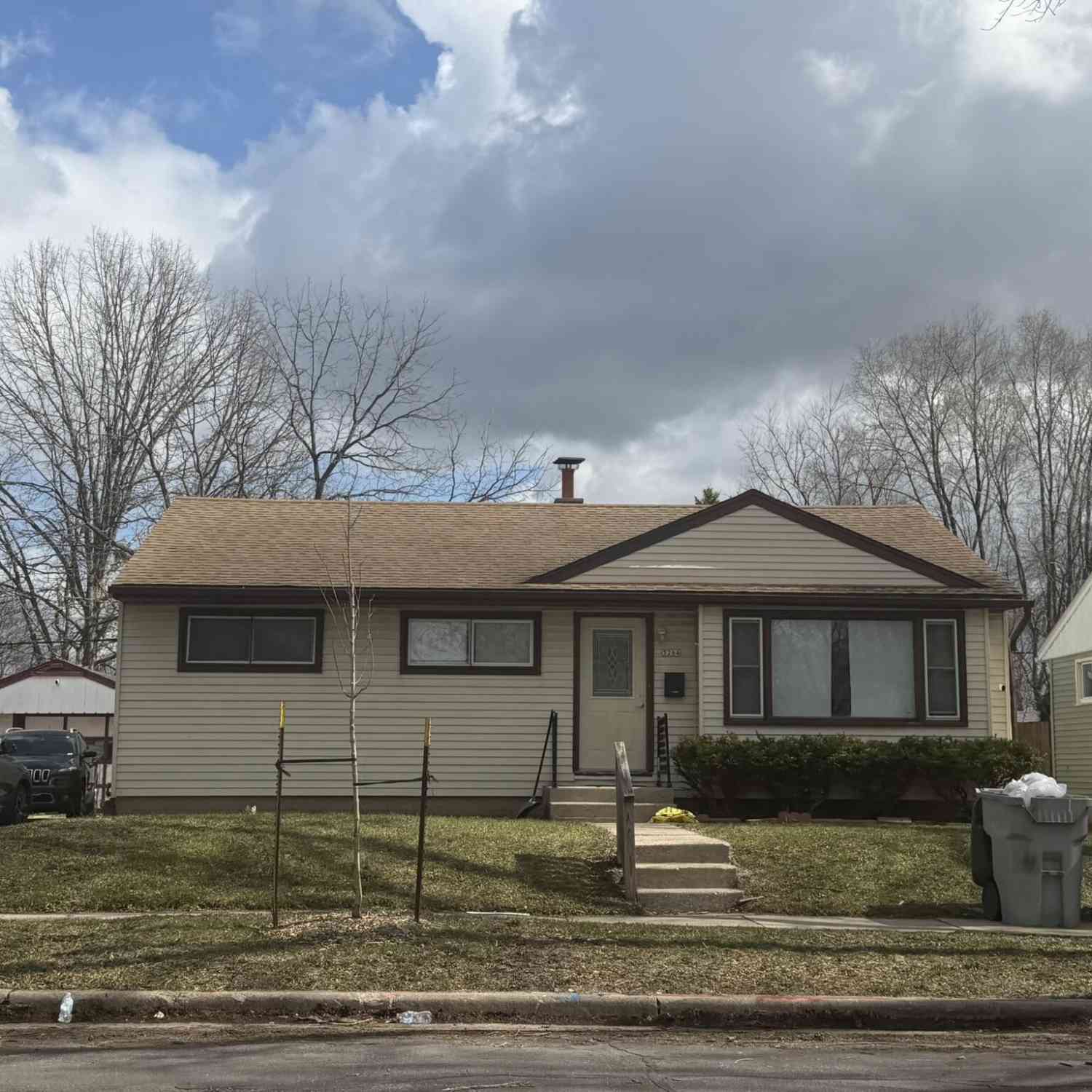 Homes For Sale - 5284 N 82nd<br/> Milwaukee, WI 53218