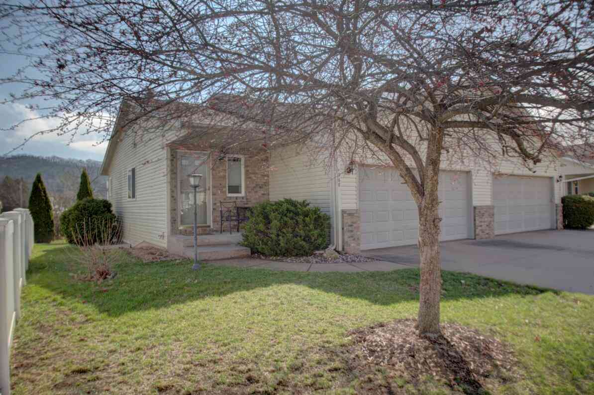 Homes For Sale - 968 8th<br/> Onalaska, WI 54650