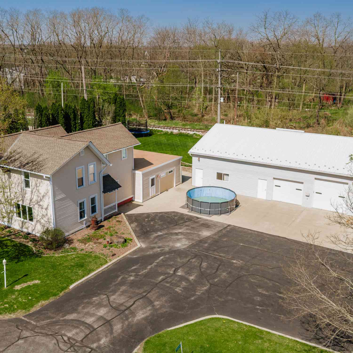Homes For Sale - N9619 County Road Es<br/> Walworth County, East Troy, WI 53149