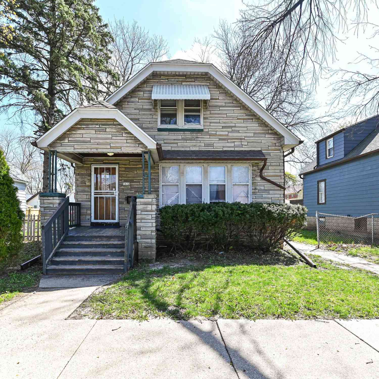 Homes For Sale - 5432 N 41st<br/> Milwaukee, WI 53209