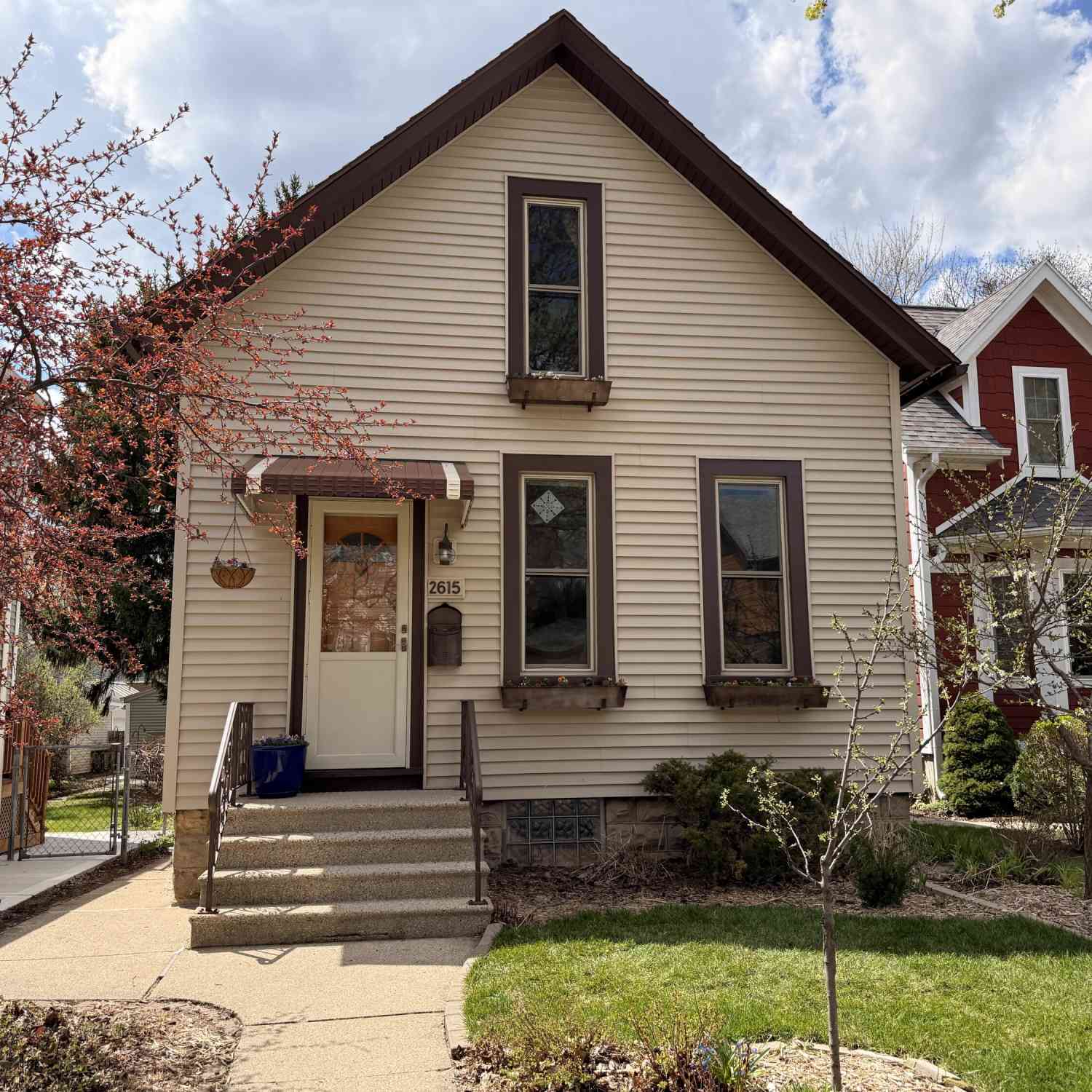 Homes For Sale - 2615 S Delaware<br/> Milwaukee, WI 53207