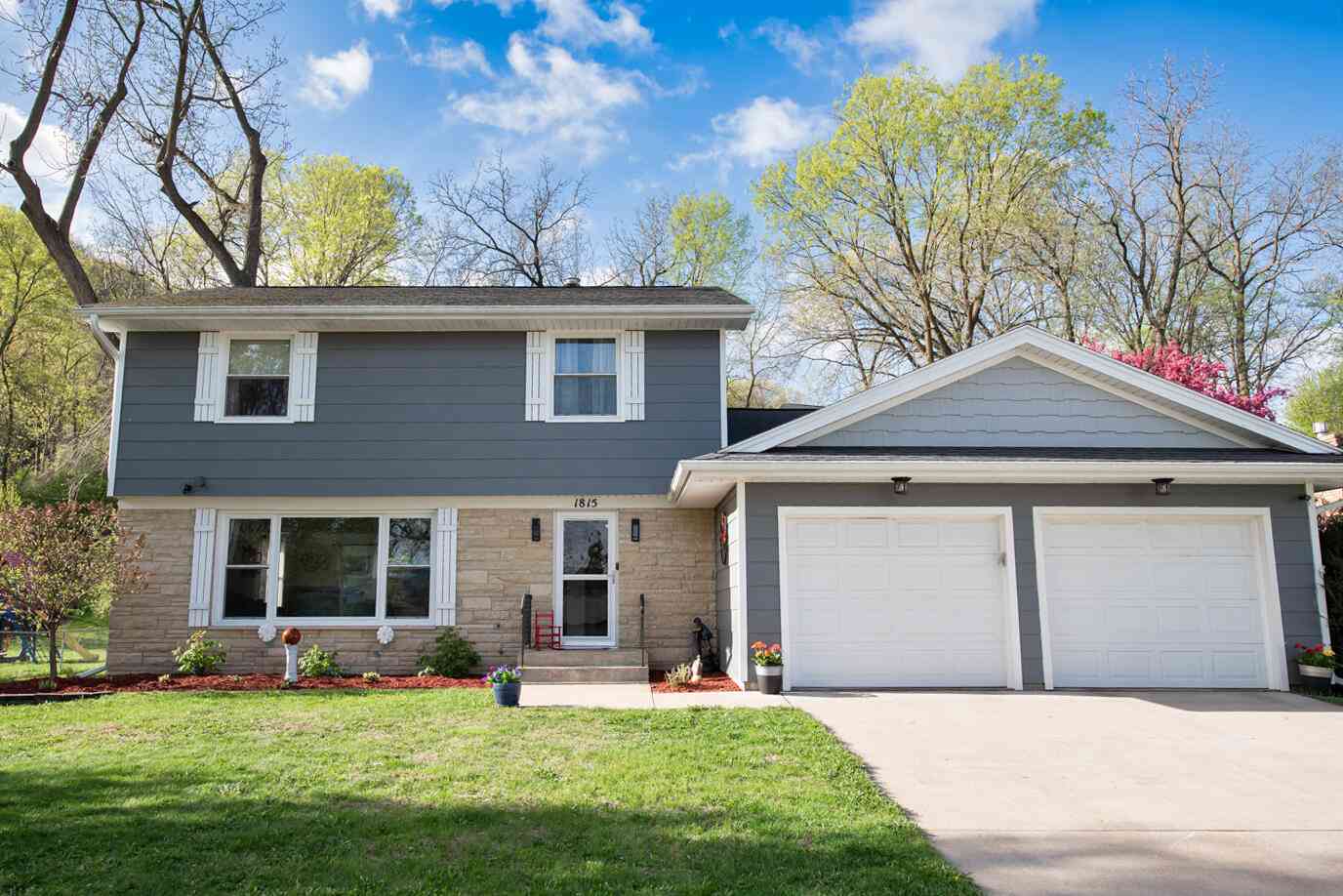 Homes For Sale - 1815 Edgewood<br/> Winona, MN 55987