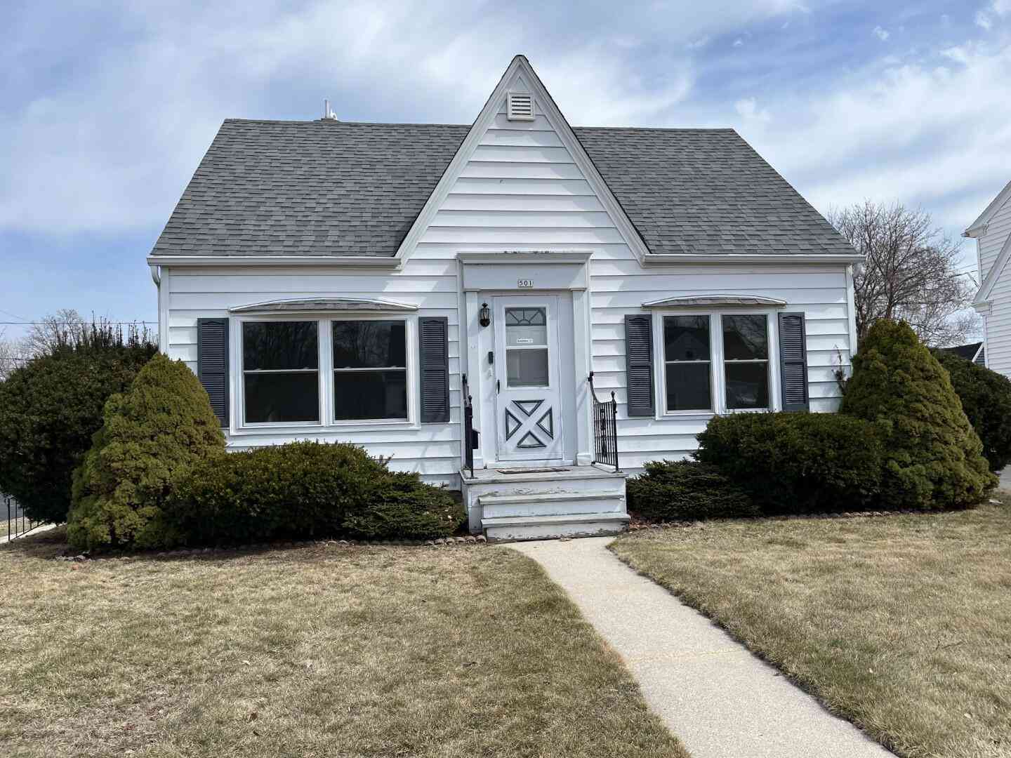 Homes For Sale - 501 S 30th<br/> Manitowoc, WI 54220