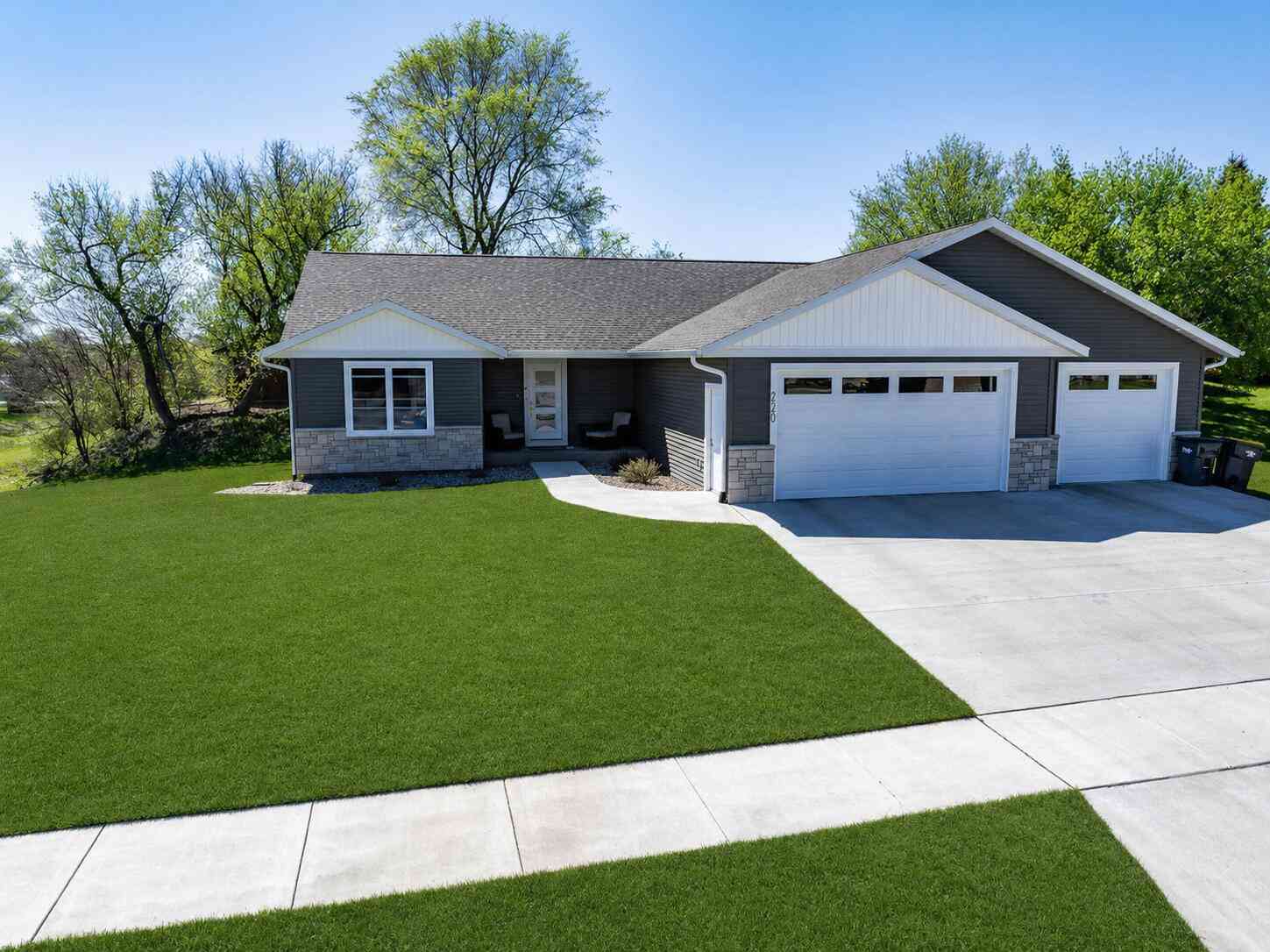 Homes For Sale - 2720 Beyer<br/> Holmen, WI 54650