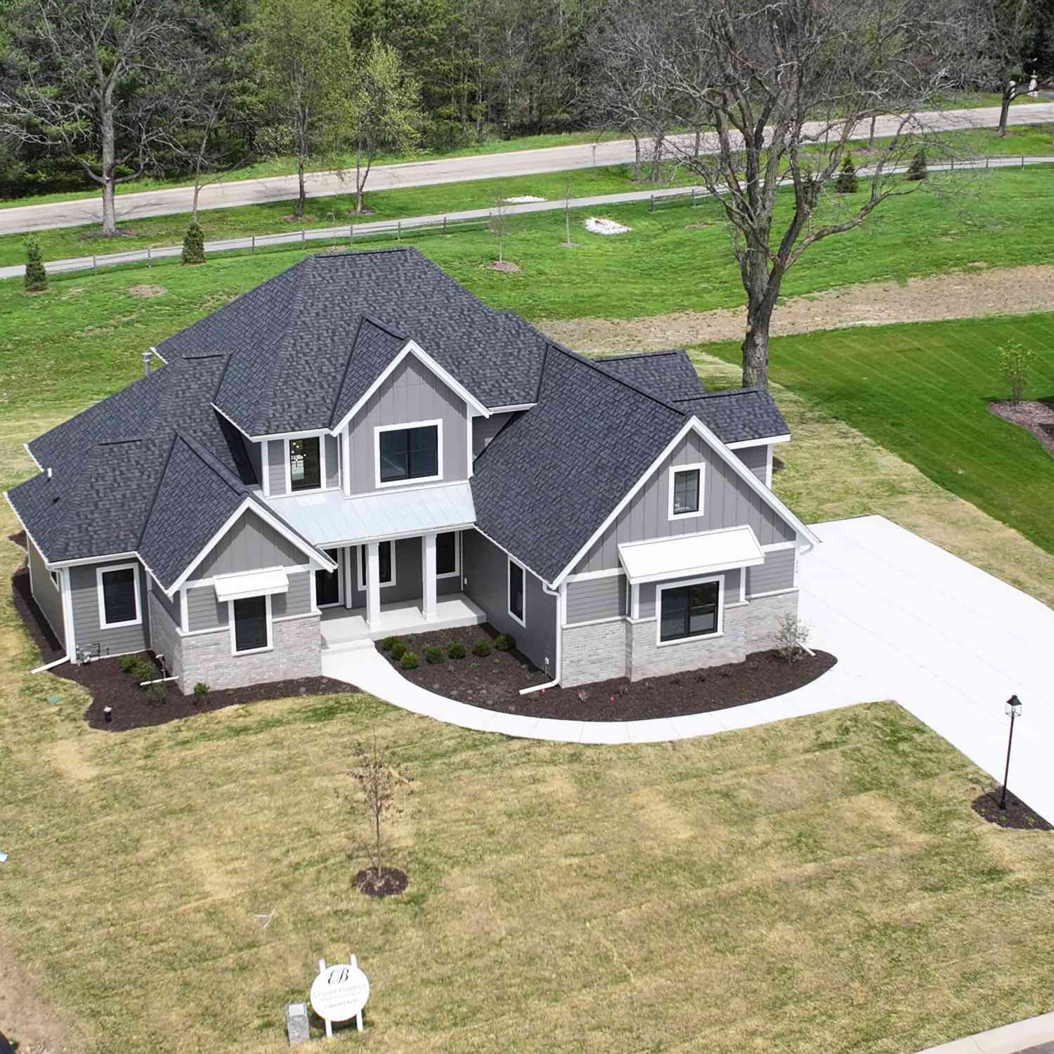 Homes For Sale - 254 River Oaks<br/> Delafield, WI 53018