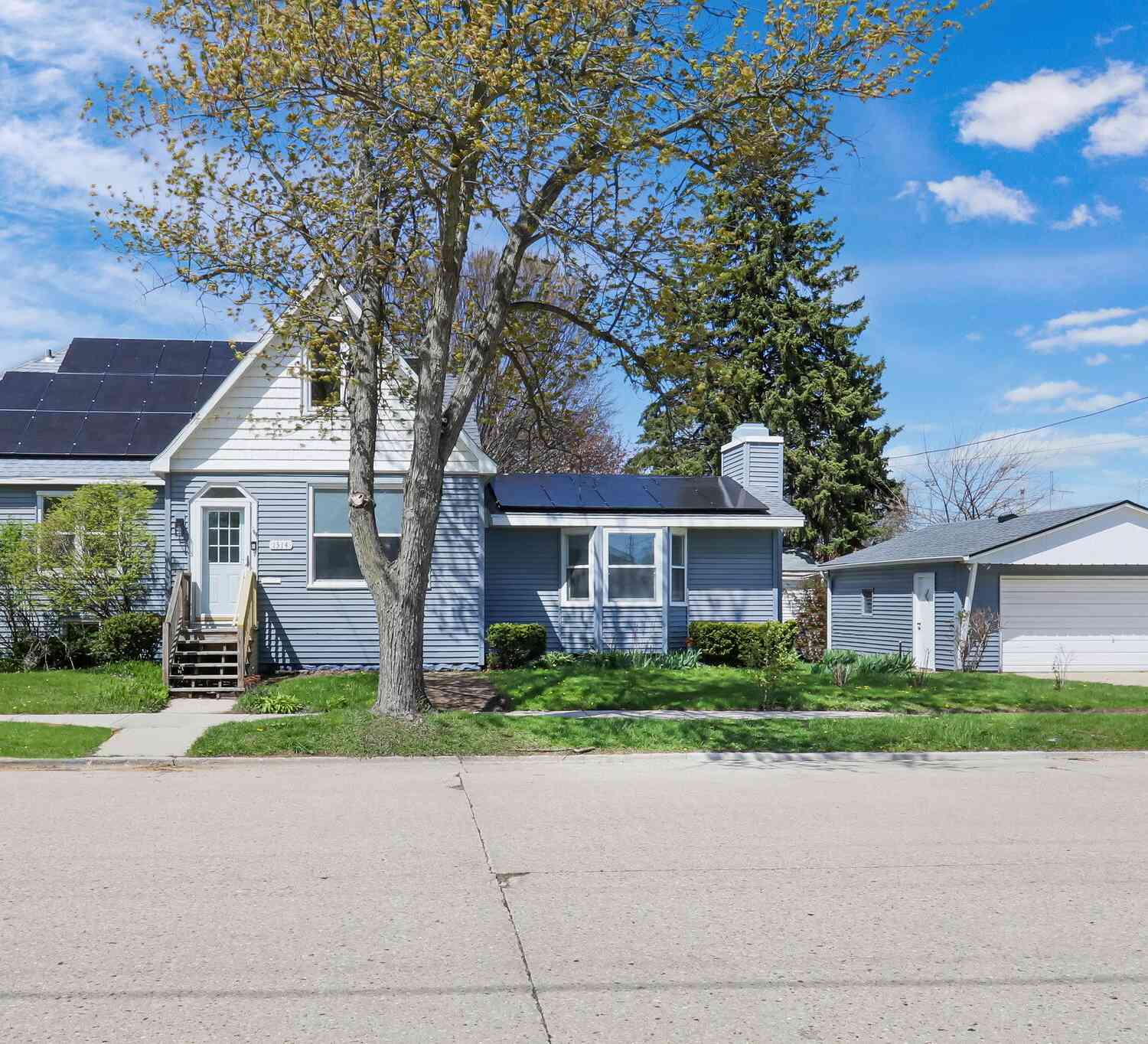 Homes For Sale - 1314 79th<br/> Kenosha, WI 53143