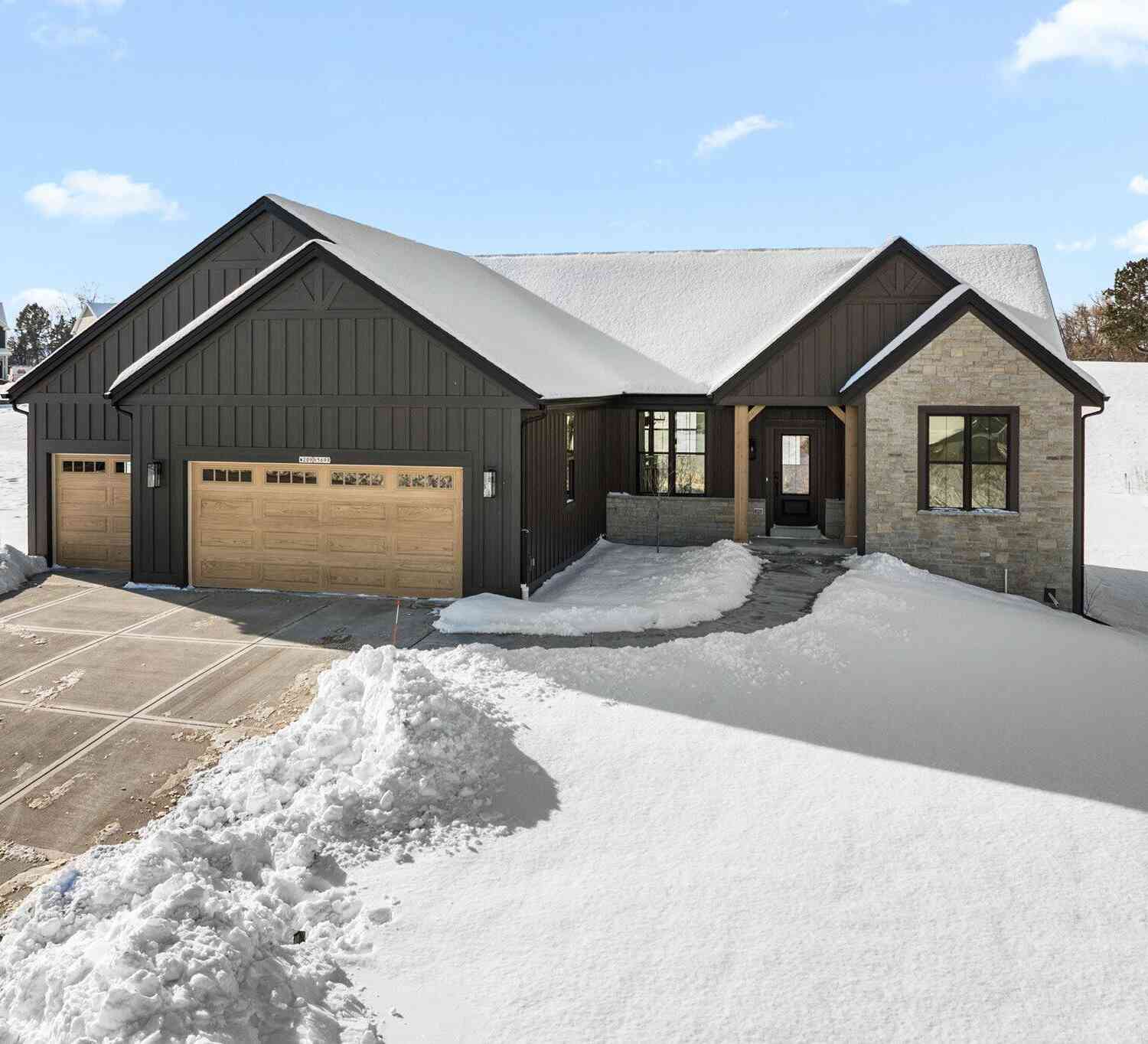 Homes For Sale - W209N5699 Turnberry #LT103<br/> Menomonee Falls, WI 53052