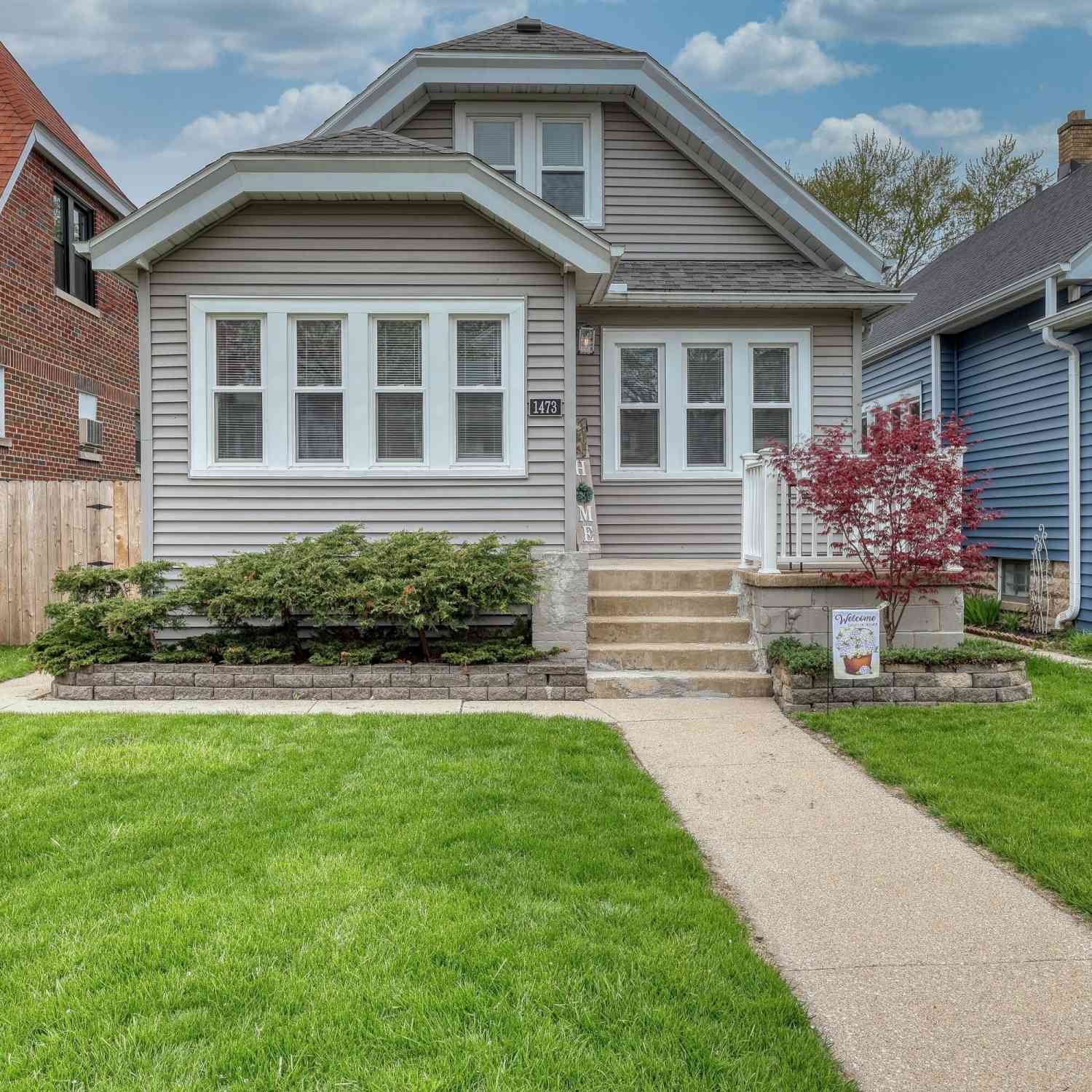 Homes For Sale - 1473 S 90th<br/> West Allis, WI 53214
