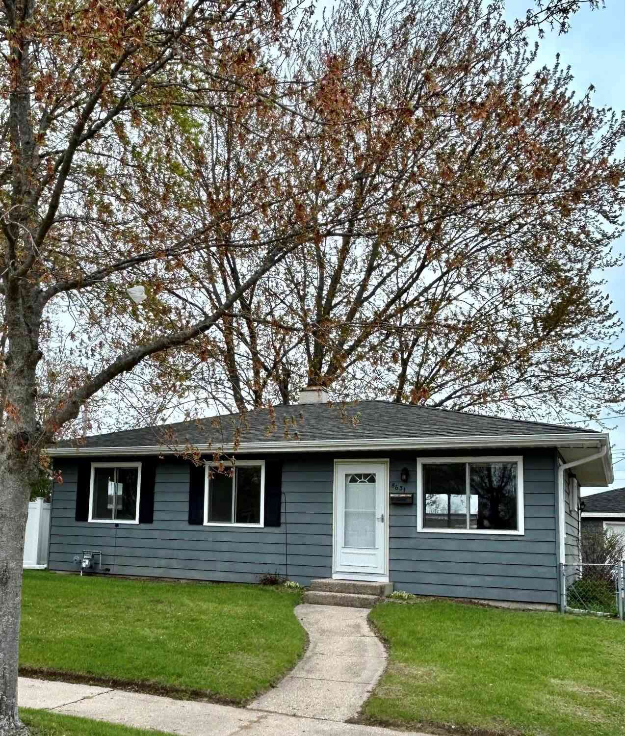 Homes For Sale - 8631 15th<br/> Kenosha, WI 53143