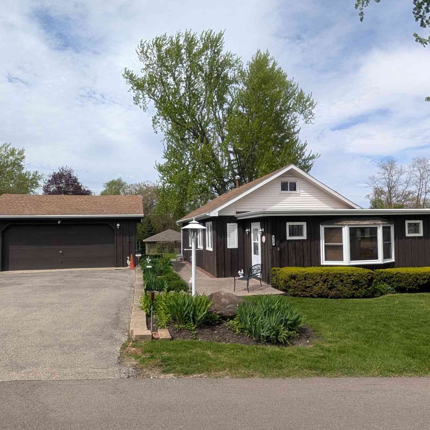 Homes For Sale - 4226 Maple<br/> Delavan, WI 53115