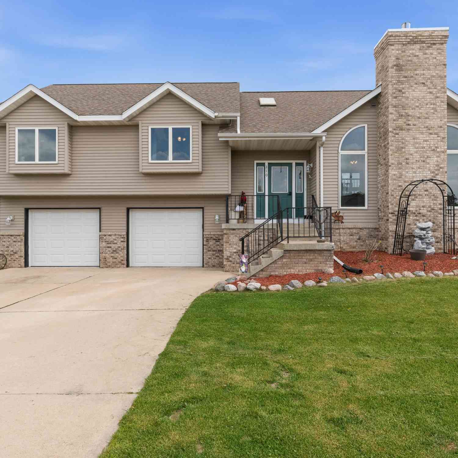 Homes For Sale - 210 Dream Catcher<br/> Washington County, Kewaskum, WI 53040