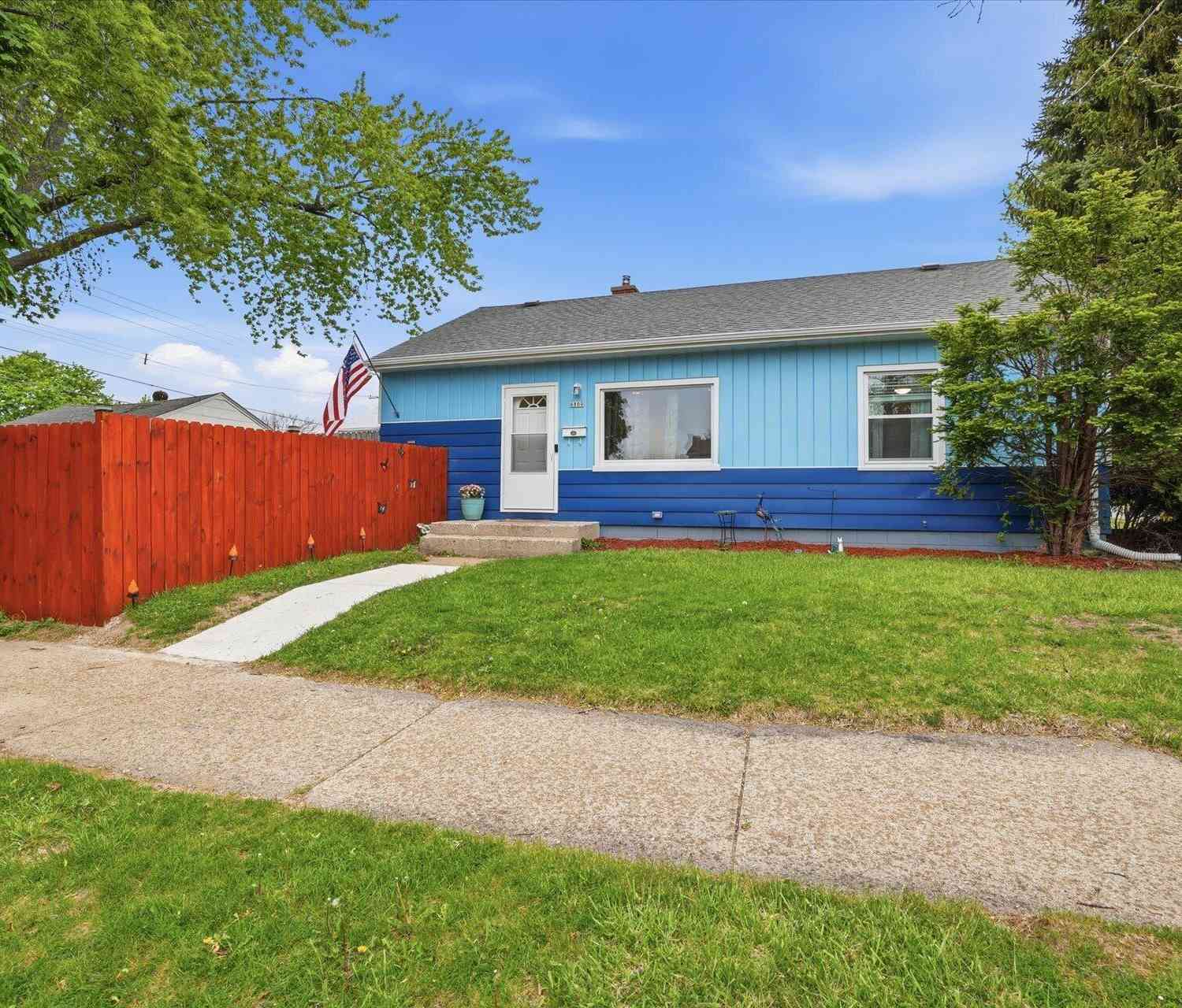 Homes For Sale - 6800 W Ohio<br/> Milwaukee, WI 53219