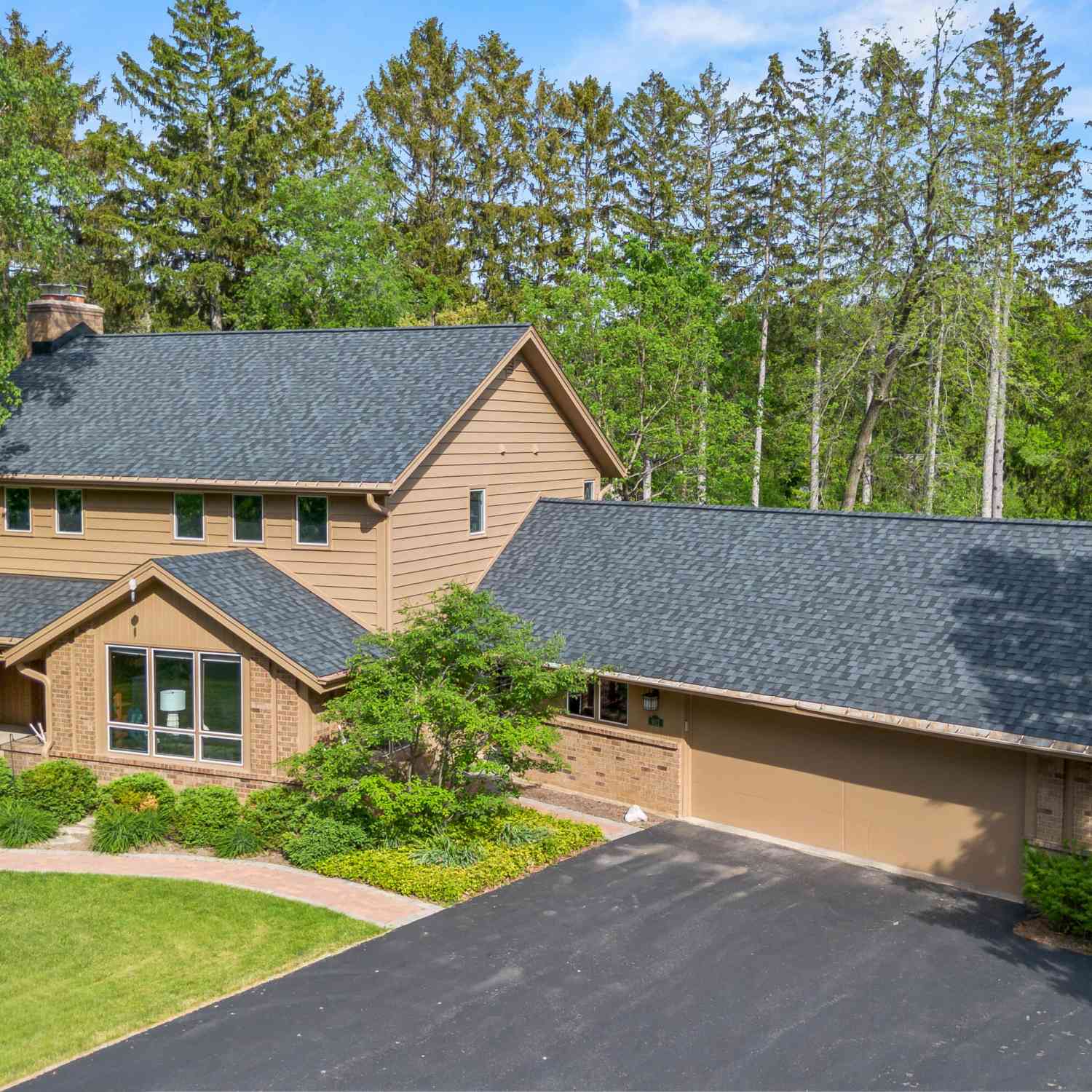 Homes For Sale - 921 W Green Tree<br/> River Hills, WI 53217