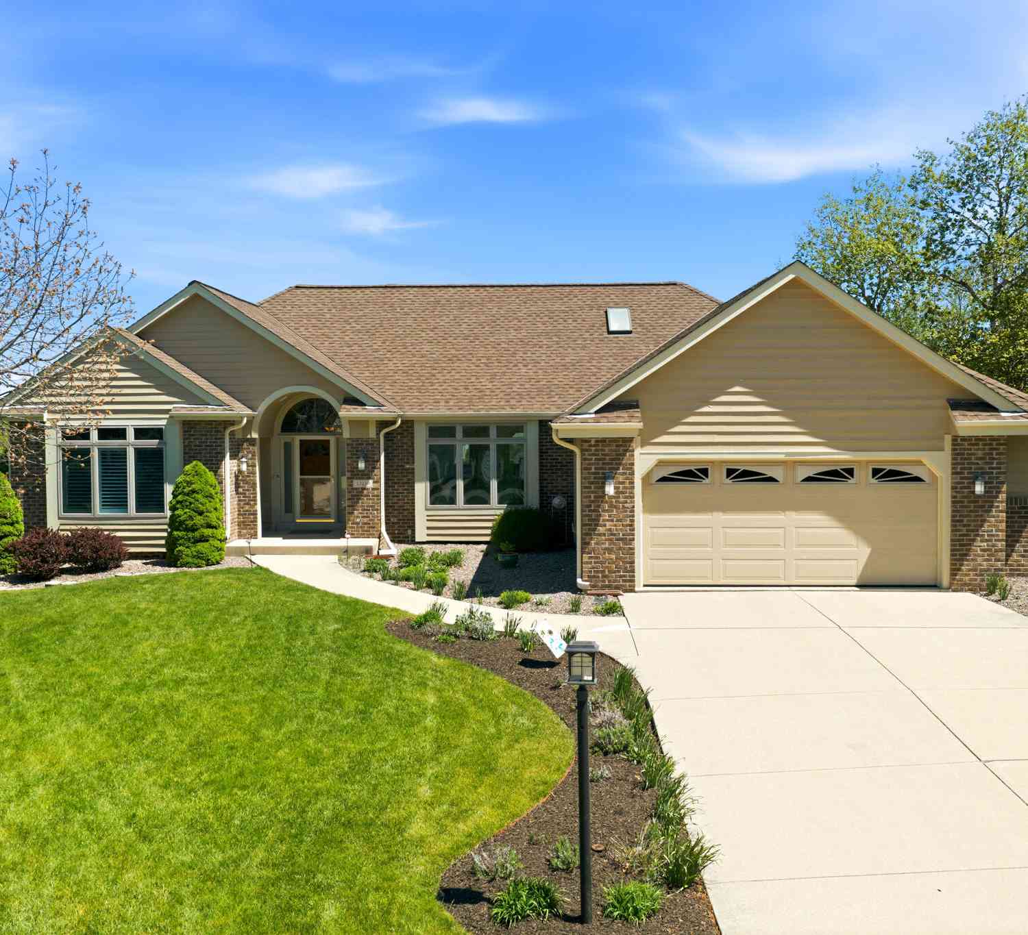 Homes For Sale - 13230 W Foxwood<br/> New Berlin, WI 53151