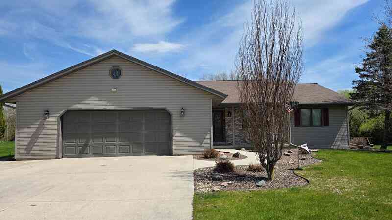 Homes For Sale - 1209 Stonebridge<br/> Sheboygan County, Howards Grove, WI 53083