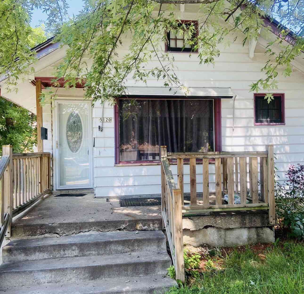 Homes For Sale - 5120 W Courtland<br/> Milwaukee, WI 53218