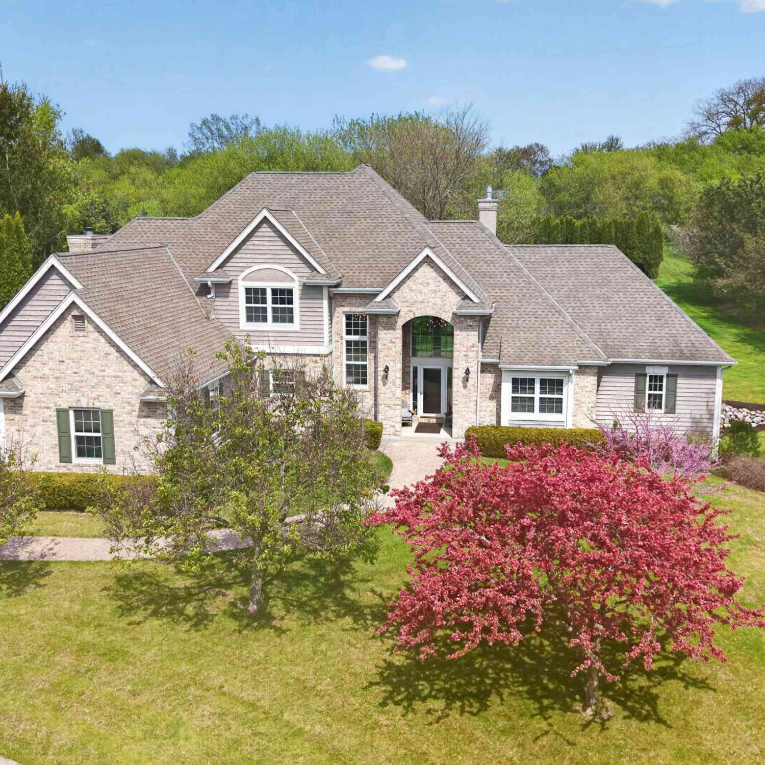 Homes For Sale - 1578 Fox Hollow<br/> Cedarburg, WI 53012
