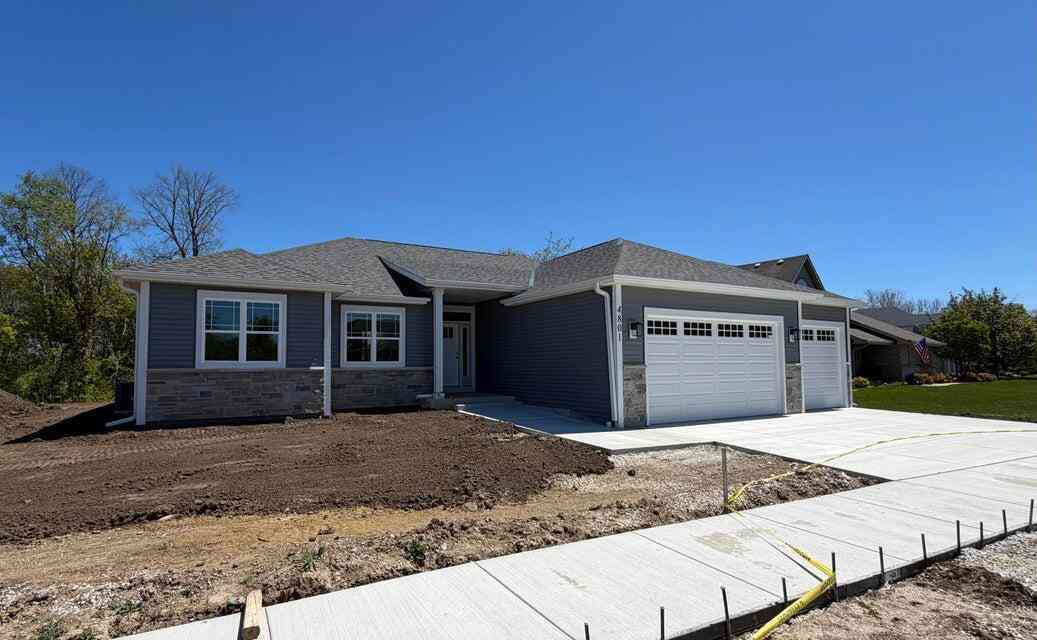 Homes For Sale - 11624 28th<br/> Pleasant Prairie, WI 53158