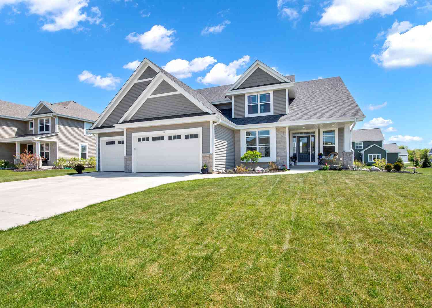 Homes For Sale - 184 Winterberry<br/> Grafton, WI 53024