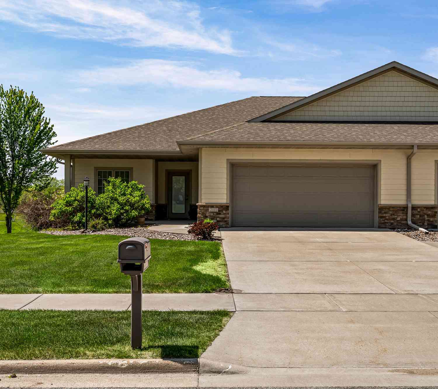 Homes For Sale - 2111 Krause<br/> Onalaska, WI 54650
