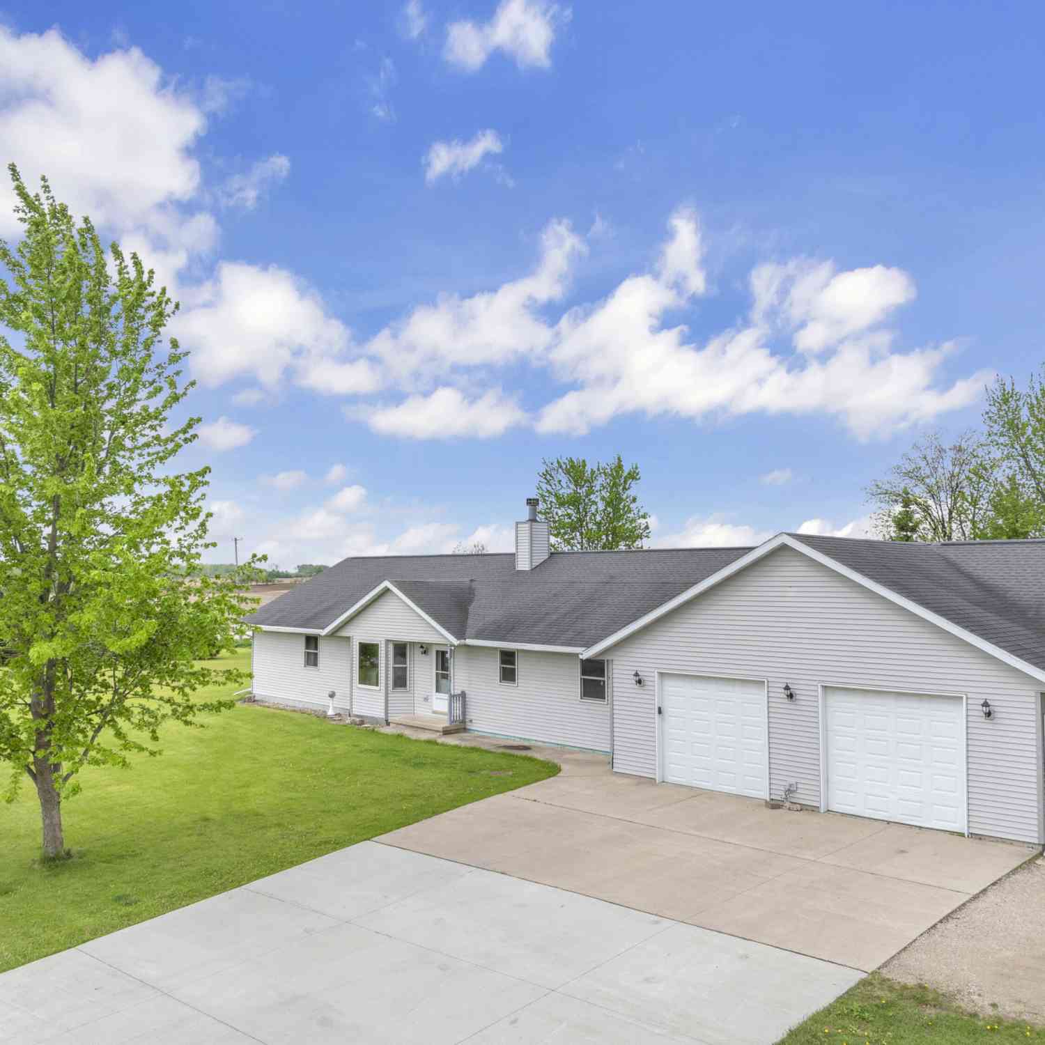Homes For Sale - N11729 Lettau<br/> Lomira, WI 53006