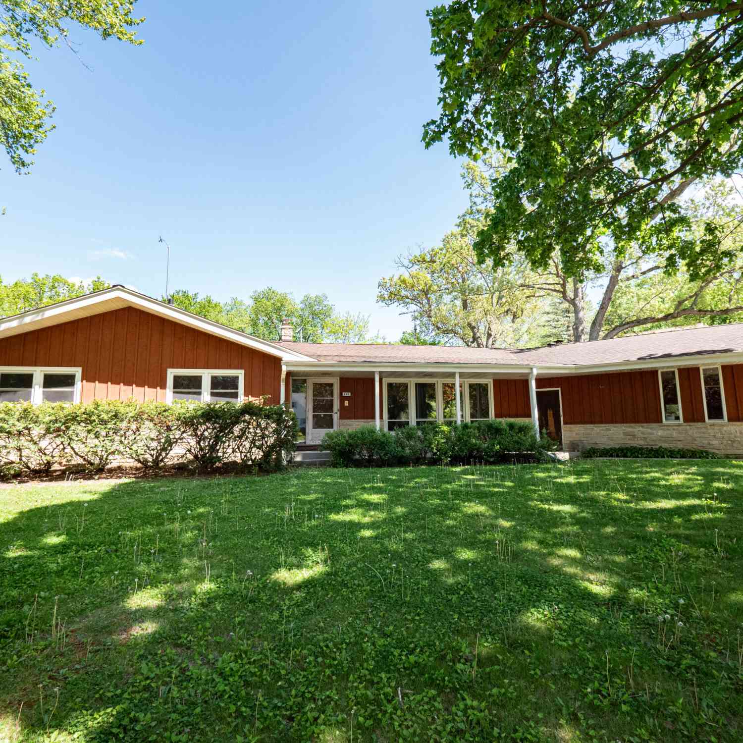 Homes For Sale - 615 Tenny<br/> Waukesha, WI 53186