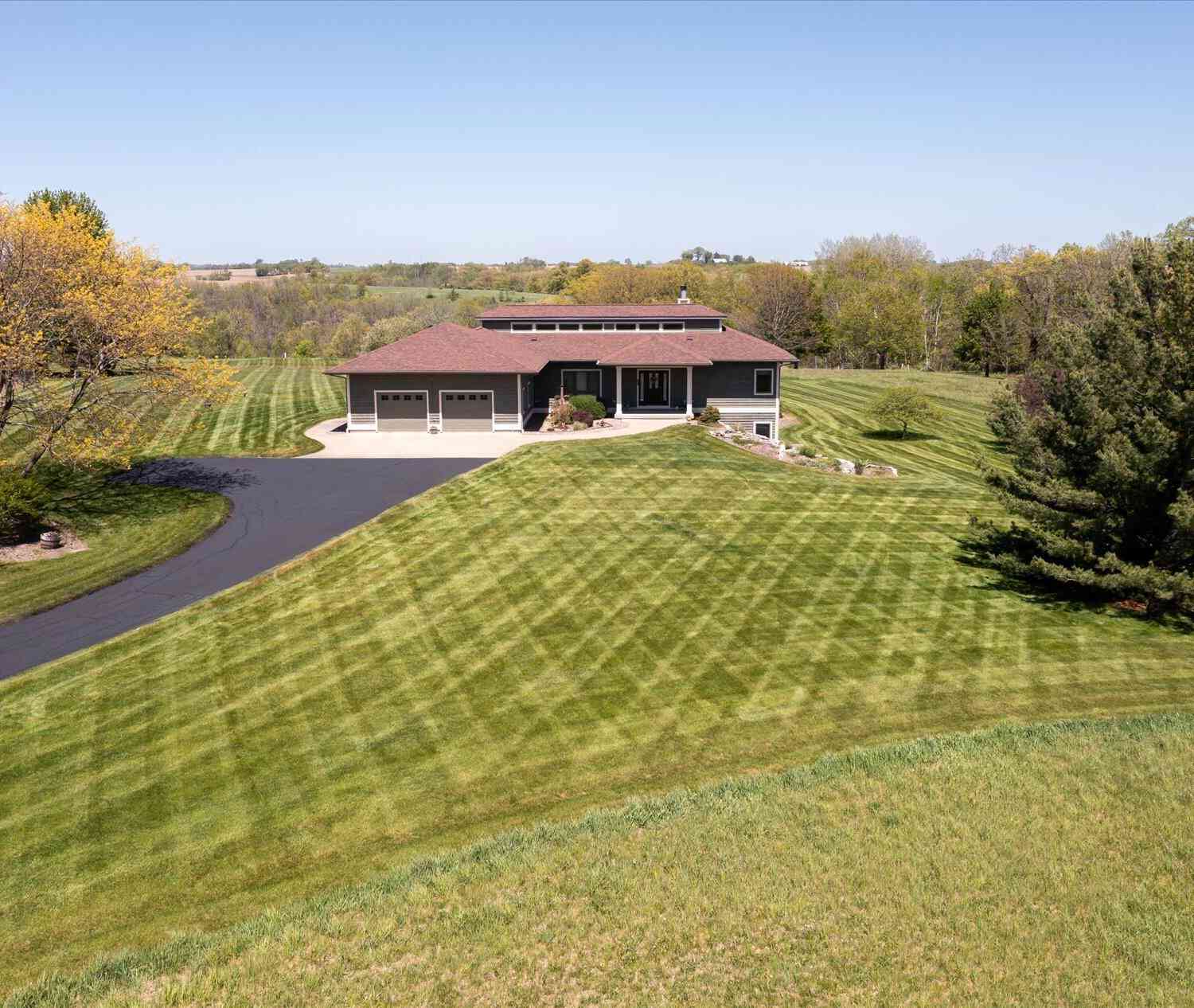 Homes For Sale - E8082 A Upper Maple Dale<br/> Vernon County, Viroqua, WI 54665