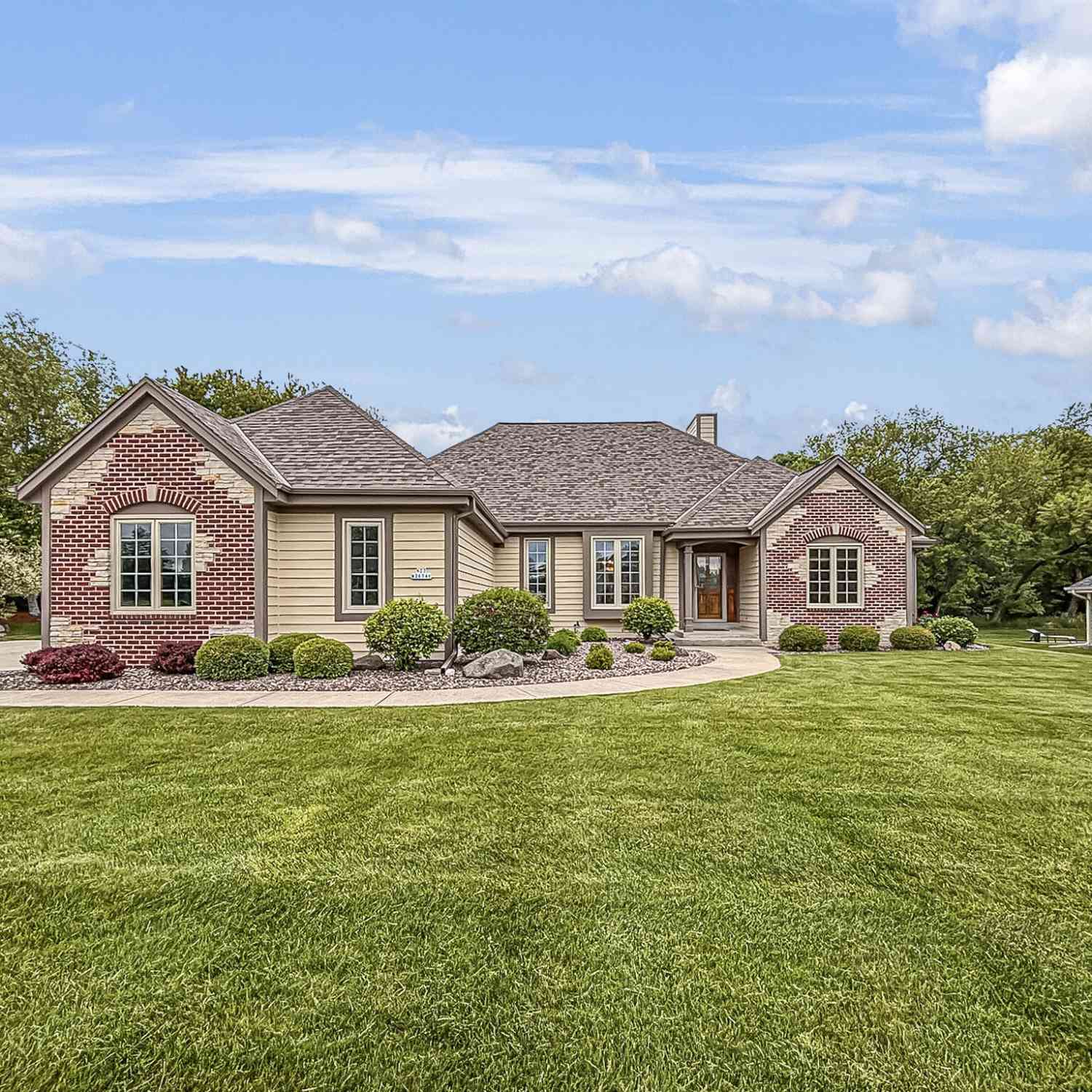 Homes For Sale - N22W26746 Shooting Star<br/> Pewaukee, WI 53072