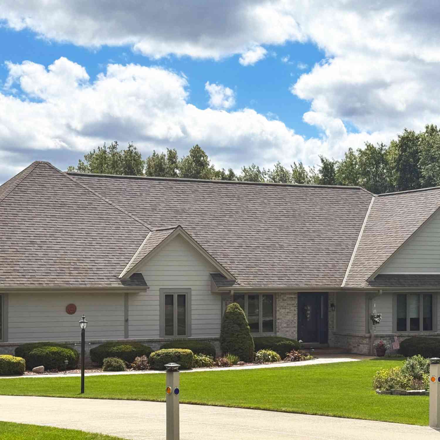 Homes For Sale - N53W27843 Hanover Hill<br/> Sussex, WI 53089