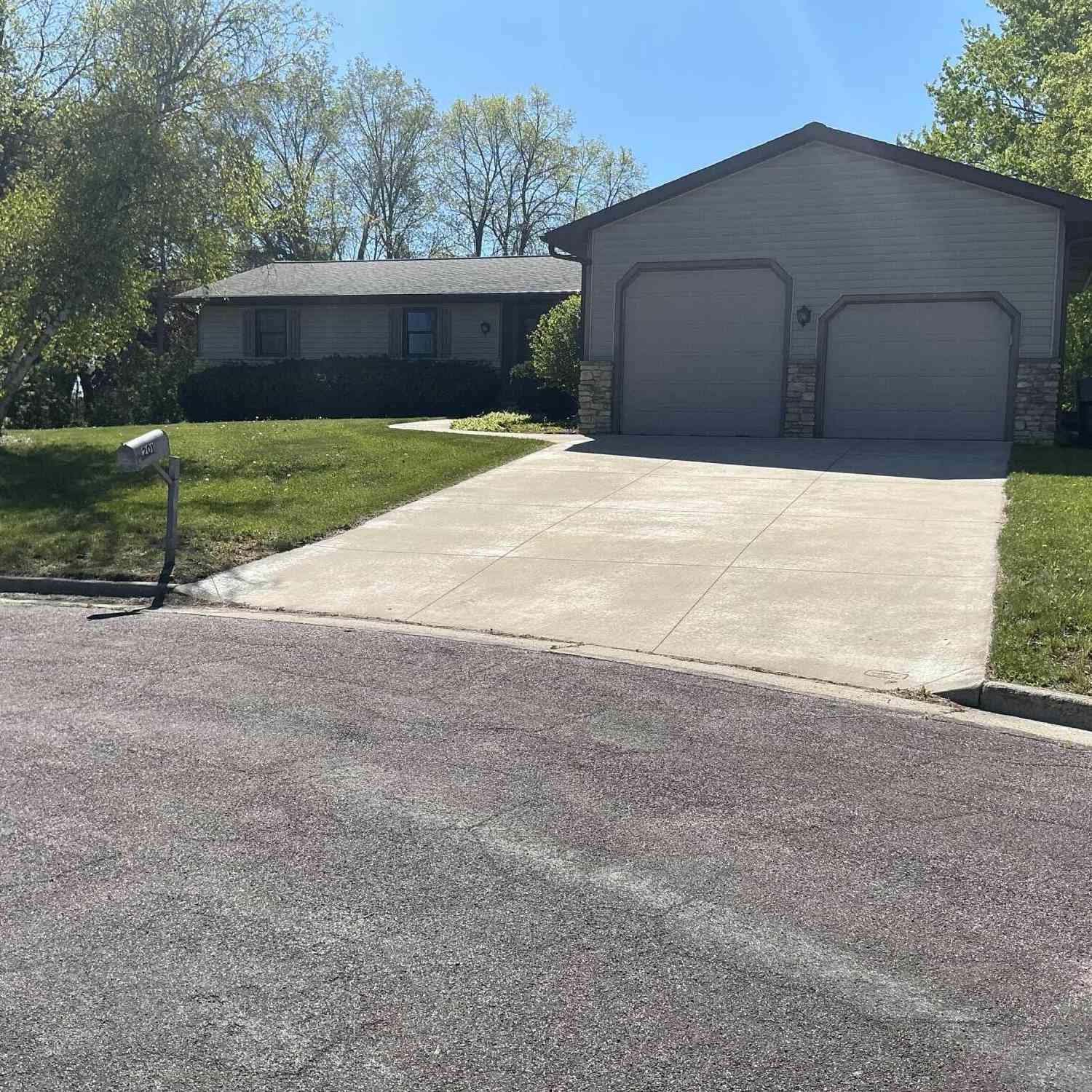 Homes For Sale - 201 Pauquette<br/> Poynette, WI 53955