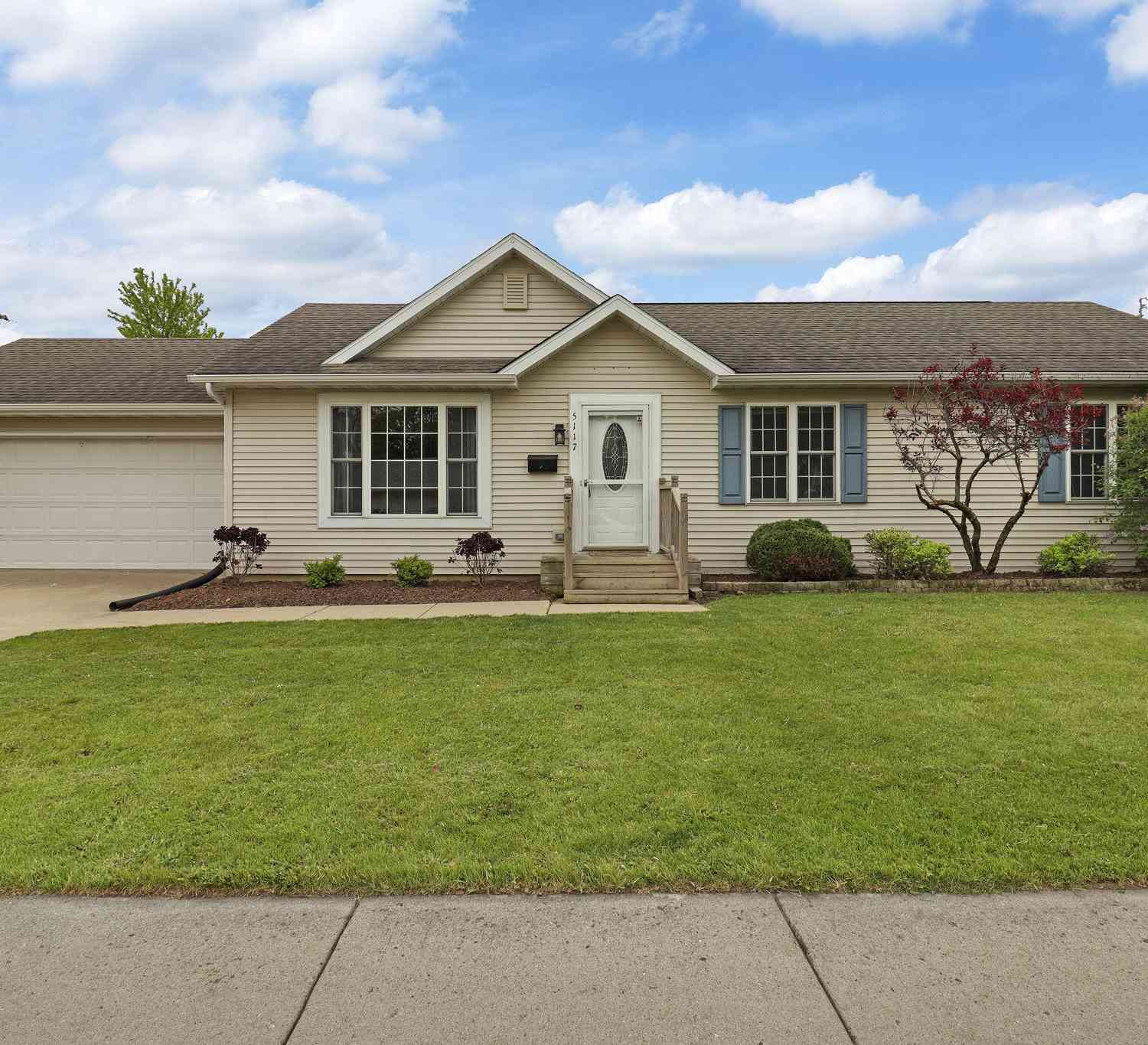 Homes For Sale - 5117 58th<br/> Kenosha, WI 53144