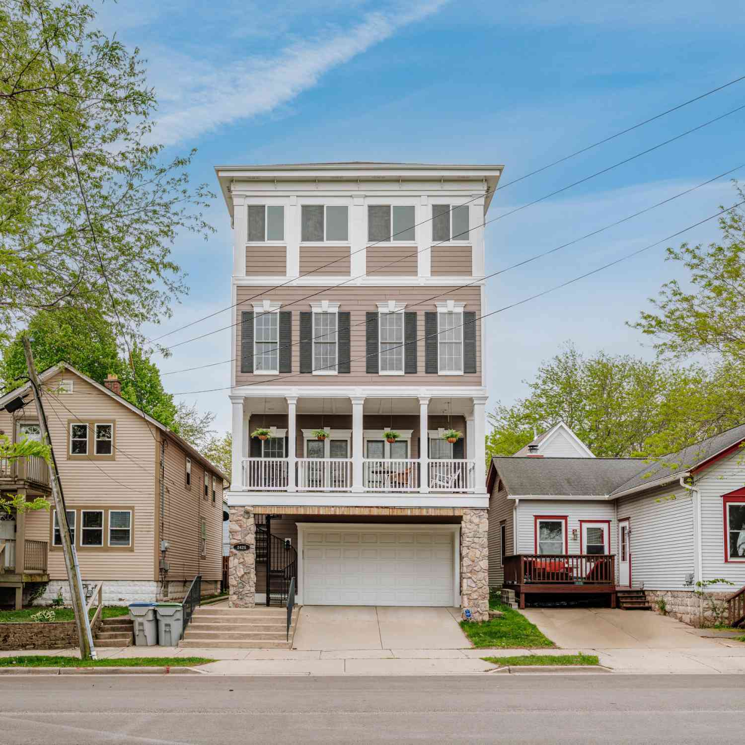 Homes For Sale - 2425 S Superior<br/> Milwaukee, WI 53207